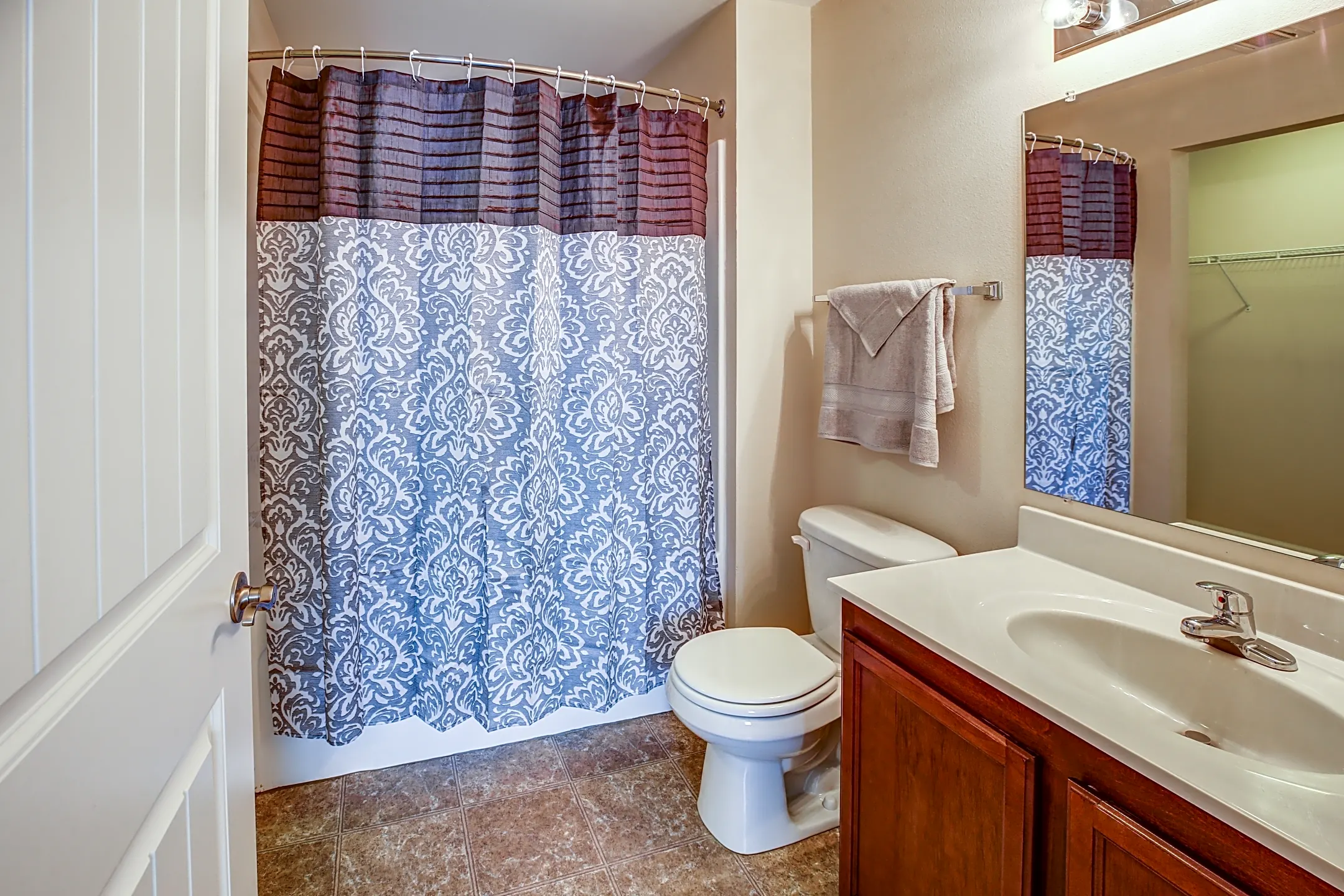 Bathroom - The Reserve Apartments & Townhomes - Evansville, IN