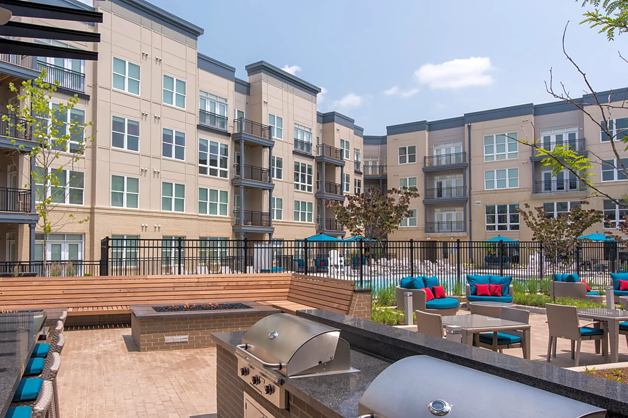 Mallory Square Apartments - Rockville, MD 20850