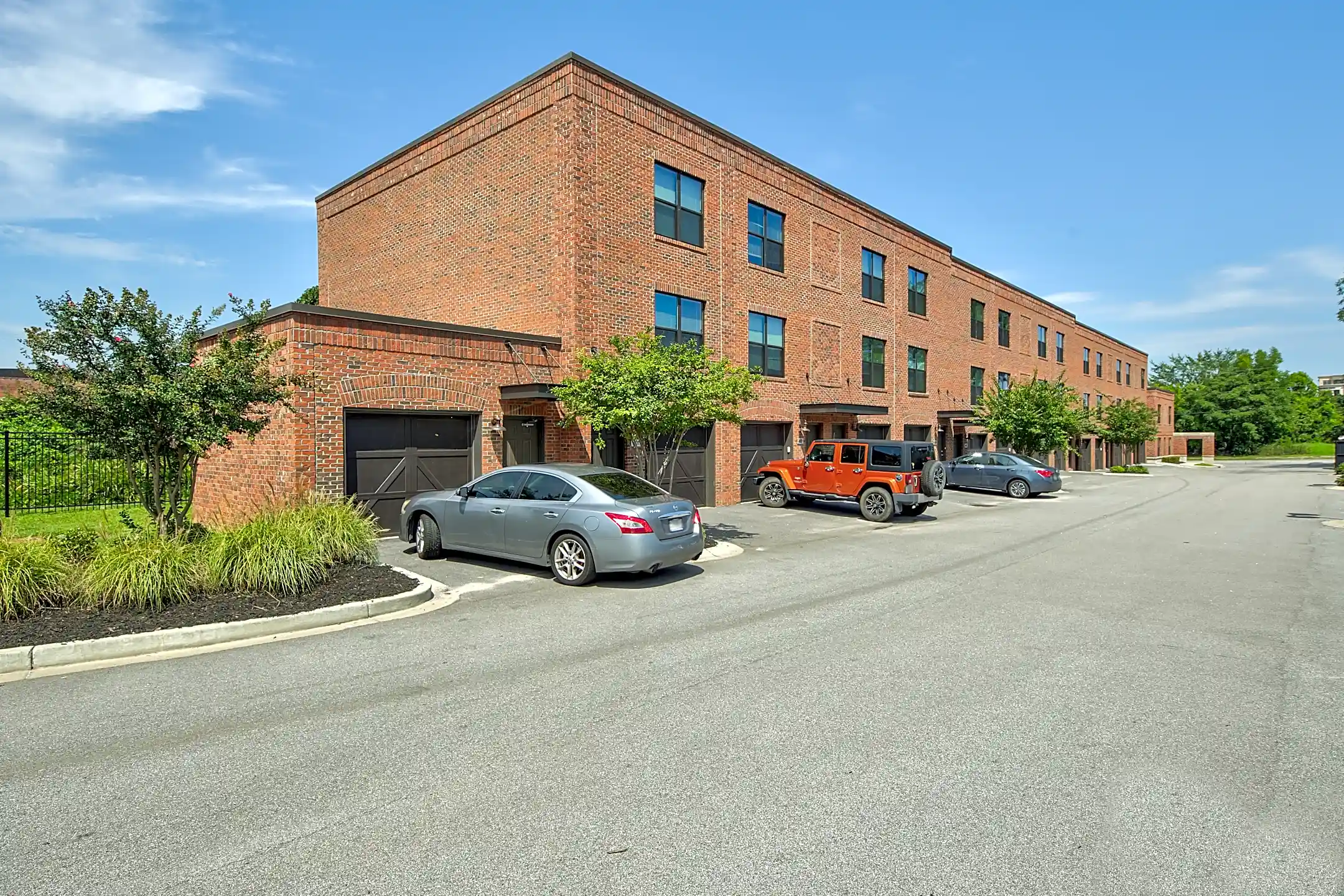 Pulaski Square 520 Pendleton St Columbia, SC Townhomes for Rent Rent.