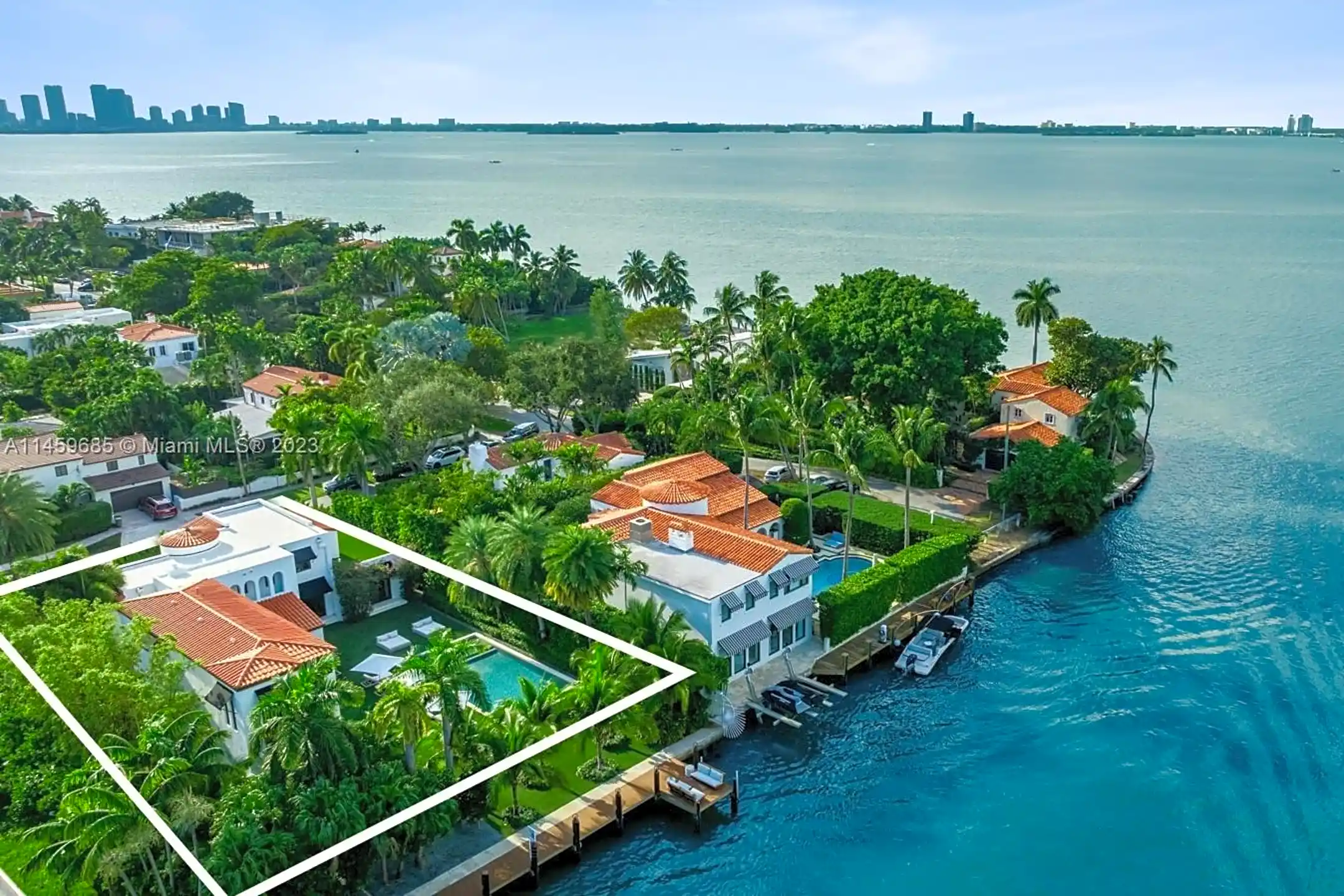 1221 W 48th St - Miami Beach, FL