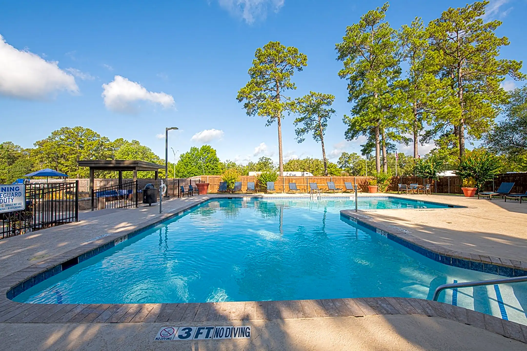 Deer Wood 110 Champions Dr Lufkin, TX Apartments for Rent Rent.