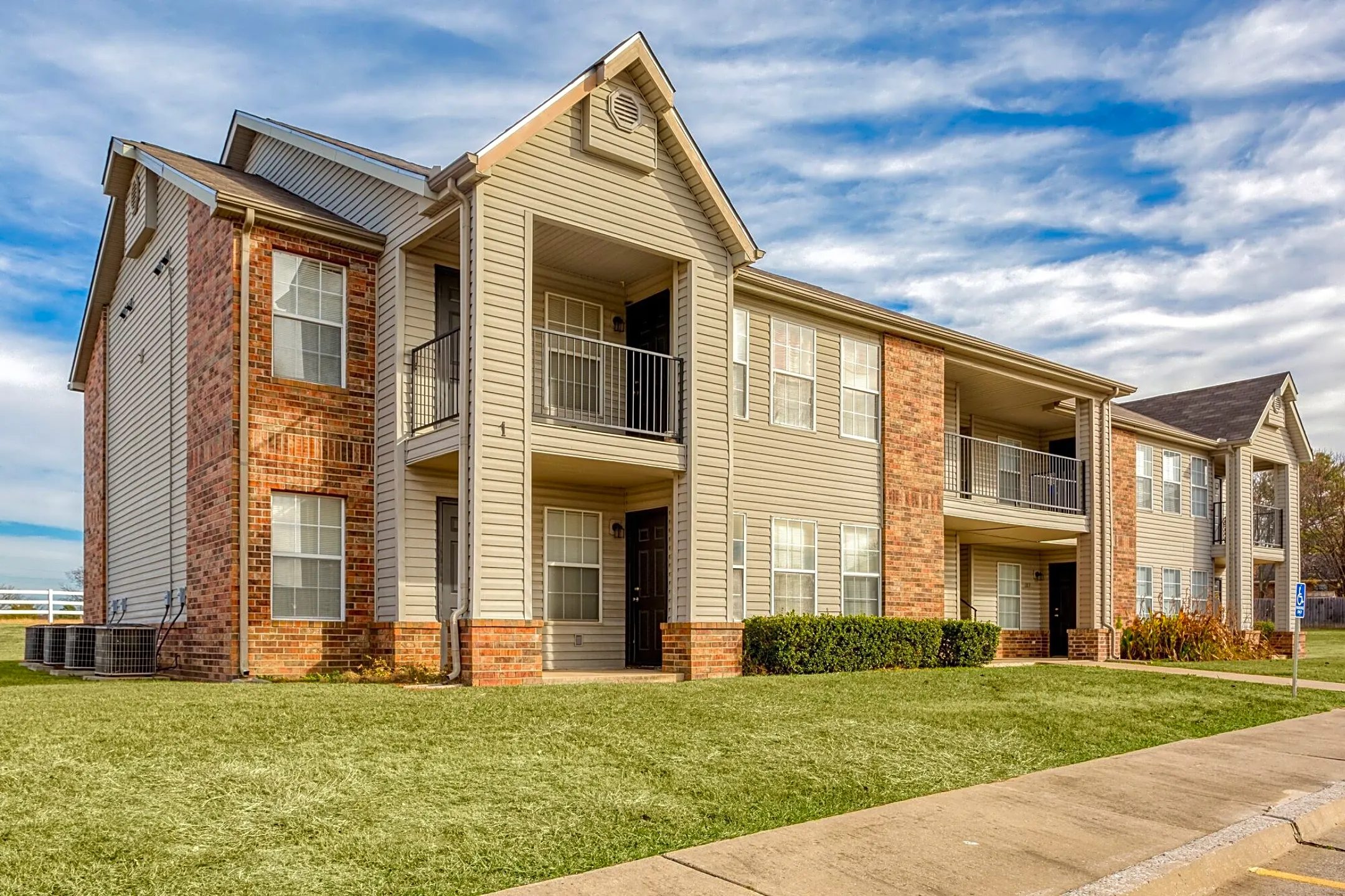 Lakeview Apartments at Ardmore 1902 Knox Rd Ardmore, OK for Rent