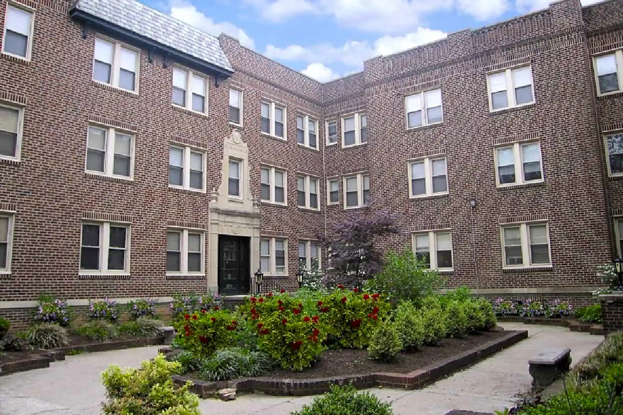 Shirley Court Apartments - Upper Darby, PA 19082