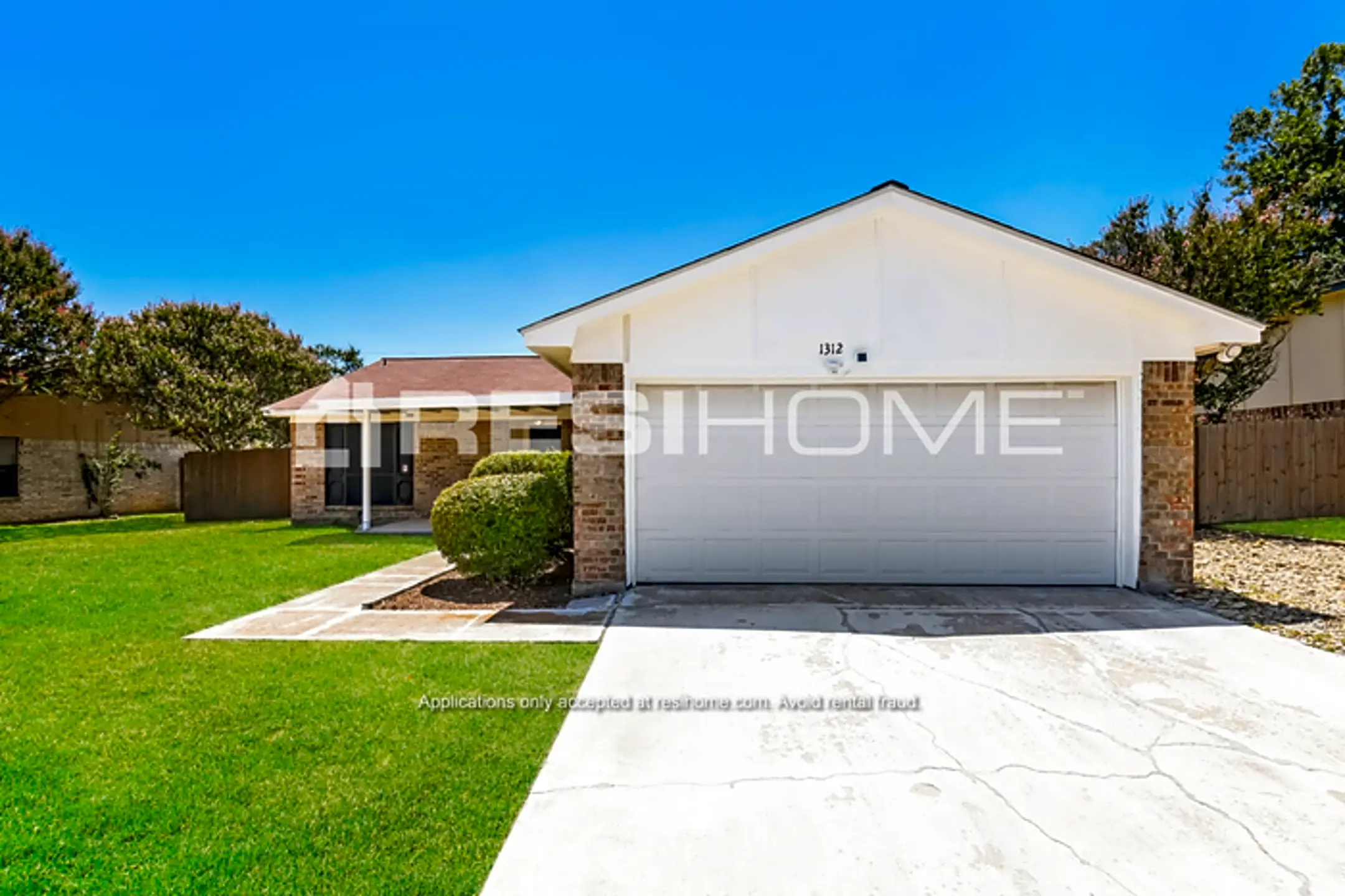 1312 Timbercrest Dr Benbrook, TX Houses for Rent Rent.