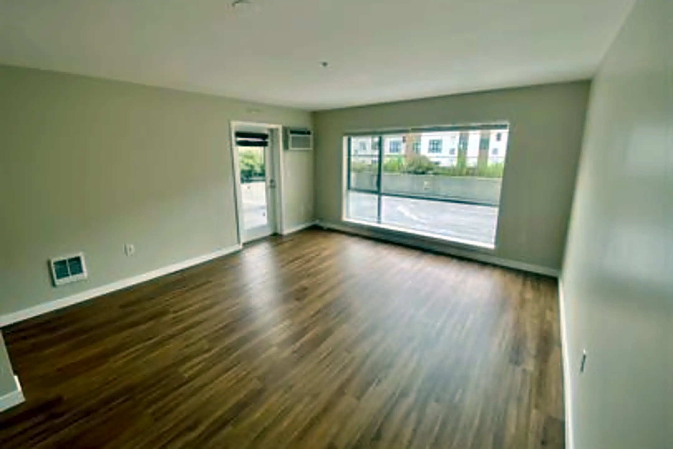 103 Main St E Houses Clarks Grove, MN 56016