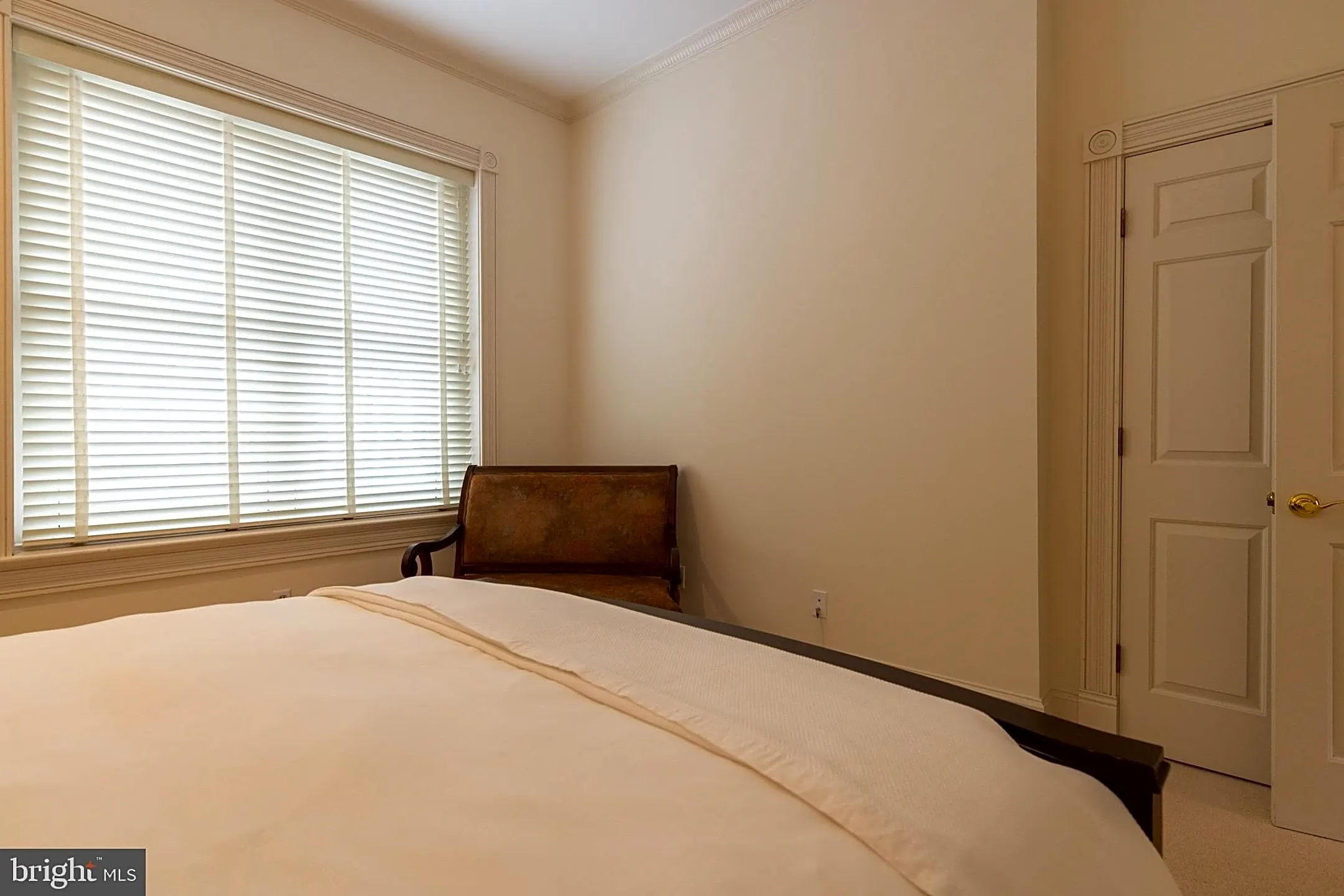 Bedroom - 2022 Hillyer Pl NW - Washington, DC