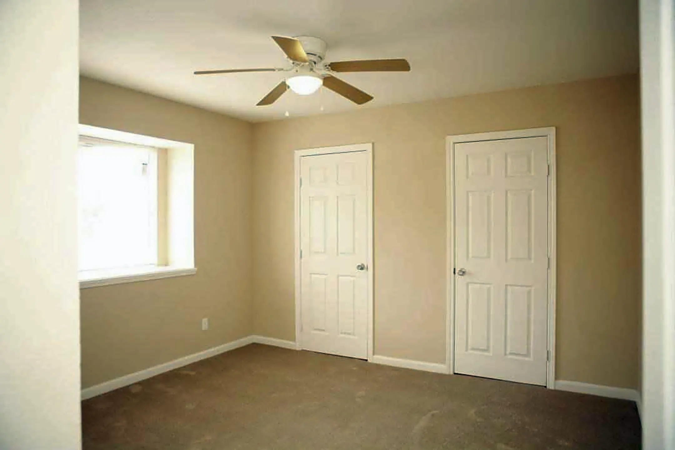 Aspen Forest Apartment Homes - 10200 Carter Rd | Houston, TX Apartments ...