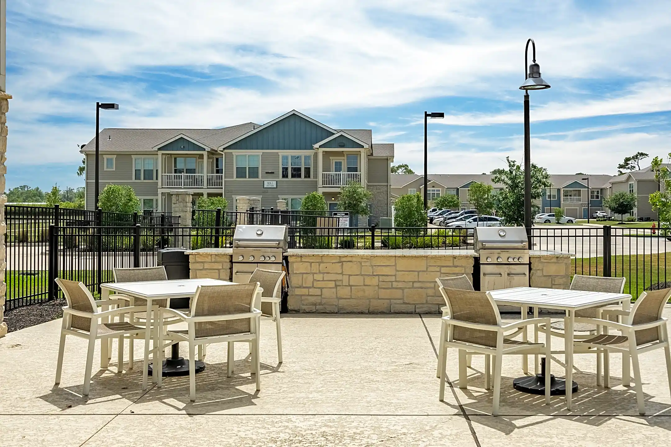 The Reserve at Country Club Apartments - Lake Charles, LA 70605