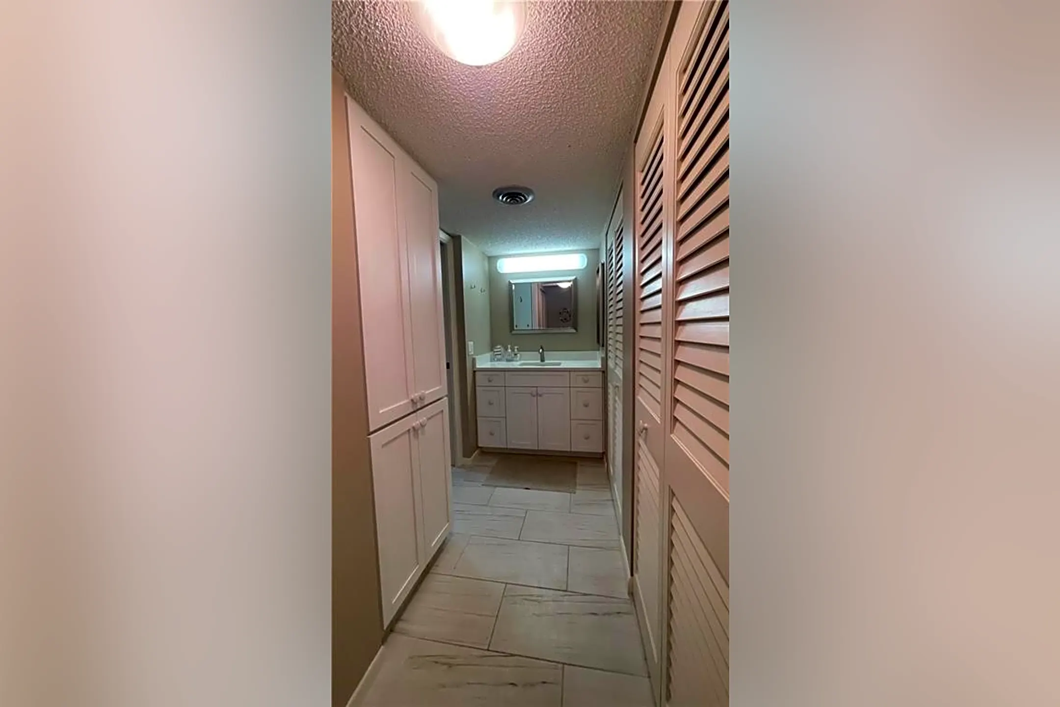 Bathroom - 3939 Ocean Dr #208C - Vero Beach, FL