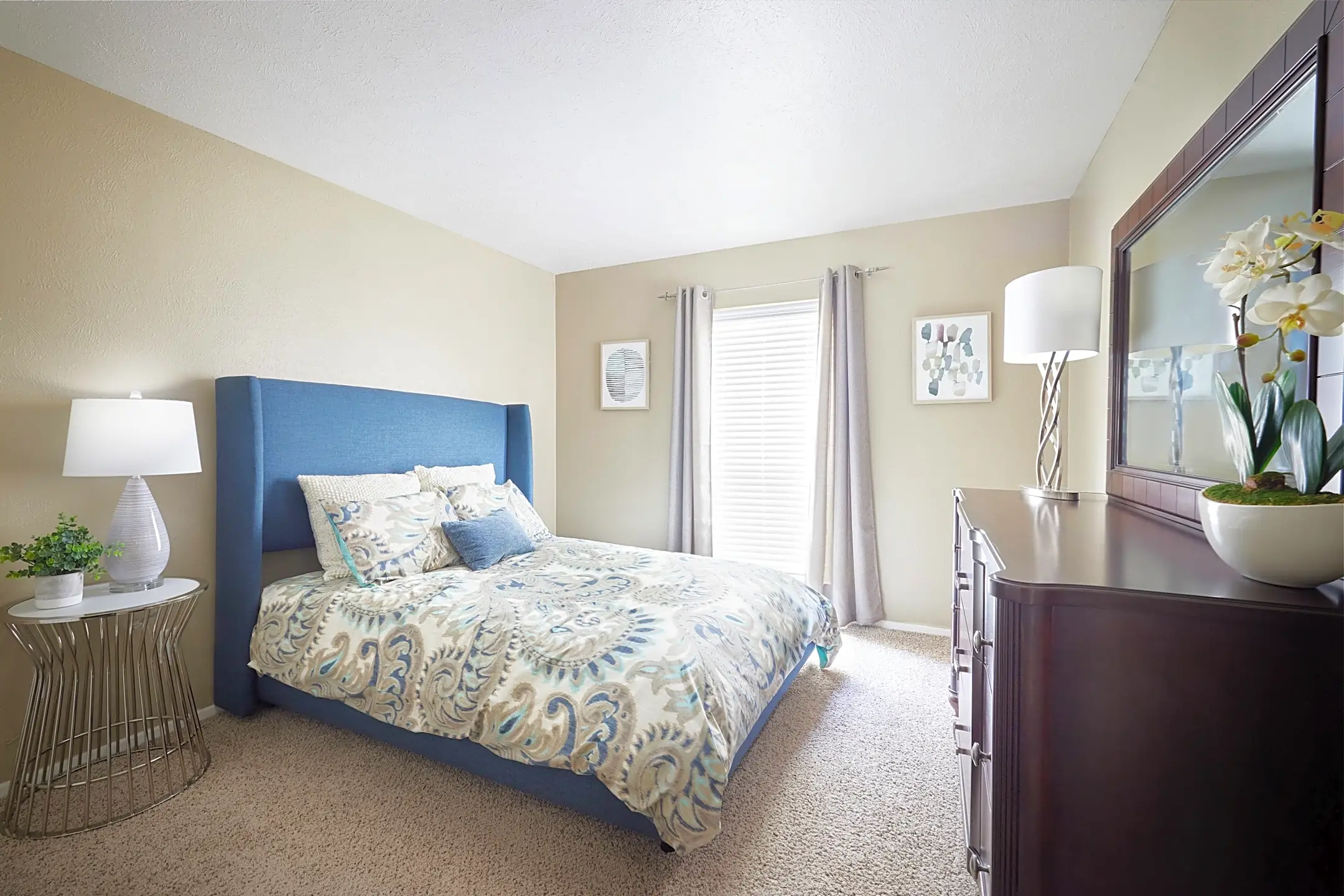 Summerwood Cove 9821 Summerwood Cir Dallas, TX Apartments for Rent