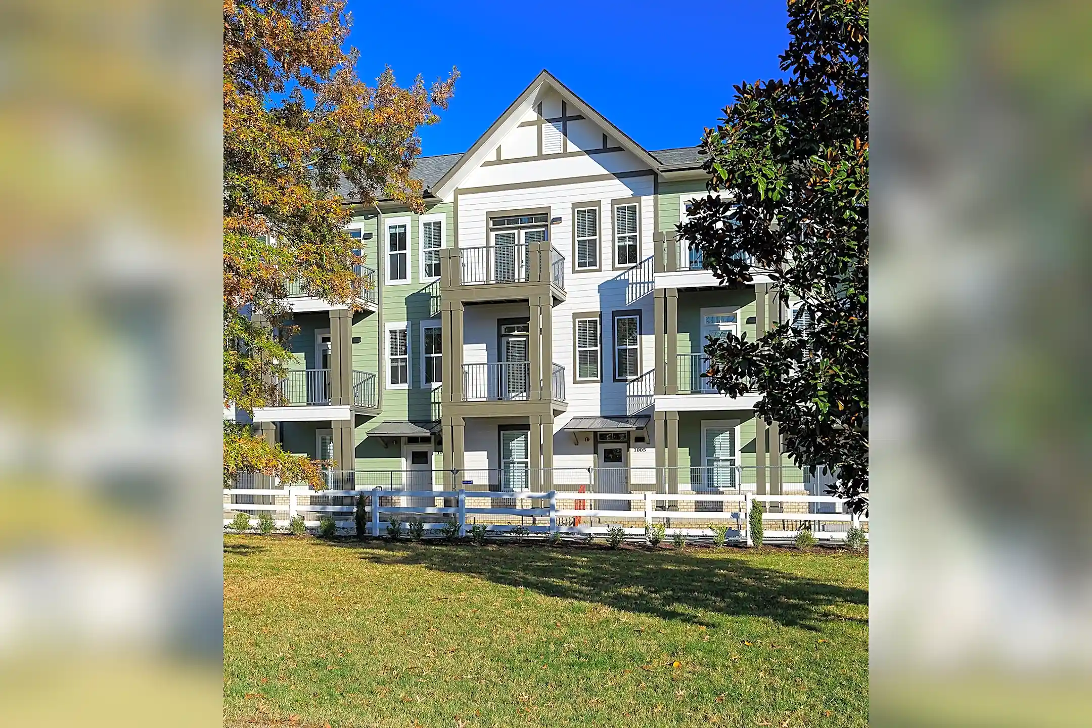 Oakbrook Townhomes 1000 Legion Drive Franklin, TN Townhomes for