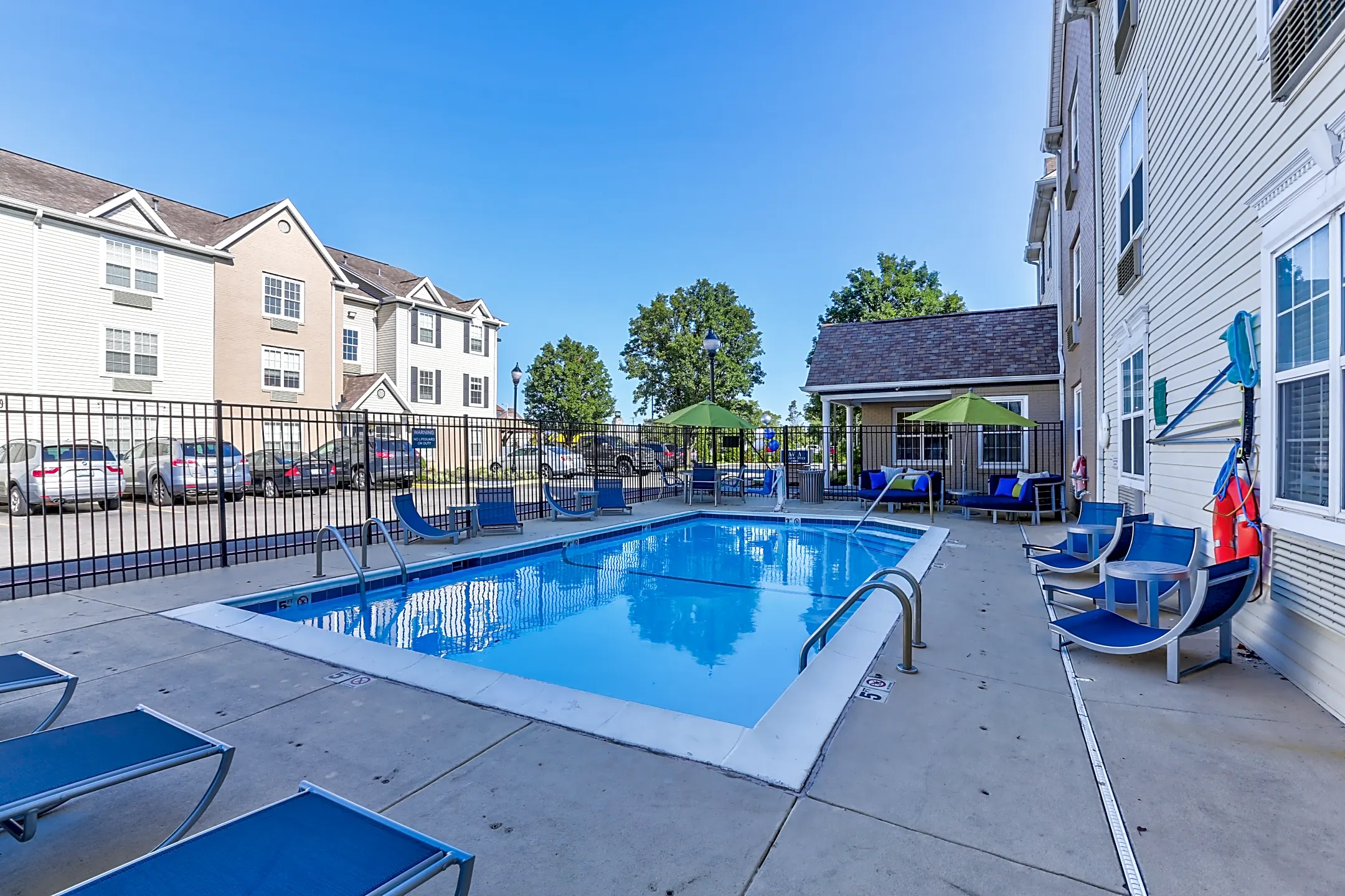 AVIA North Shores - 703 North Shore Drive | Jeffersonville, IN ...