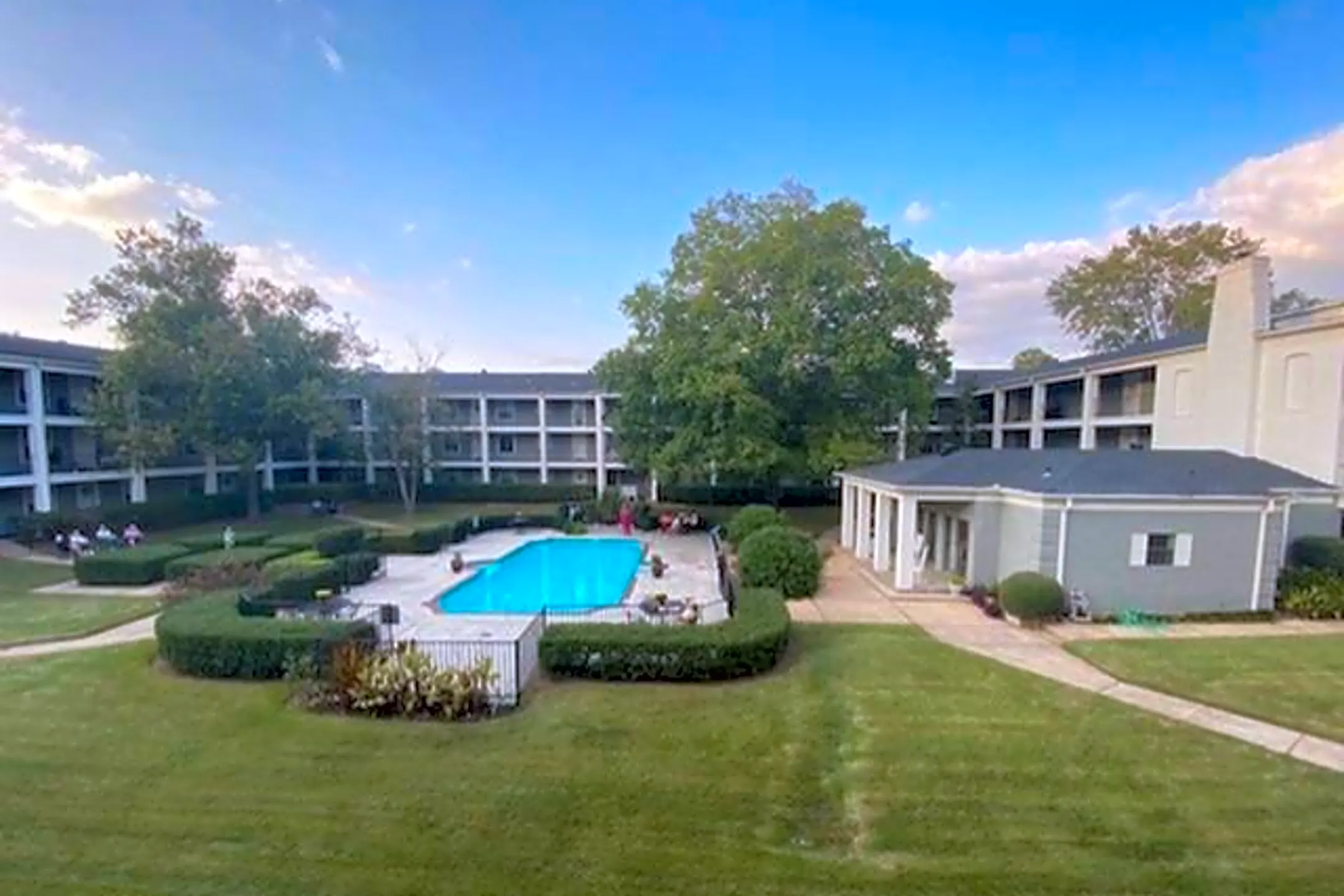 Carleton Apartments Apartments Jackson, MS 39211