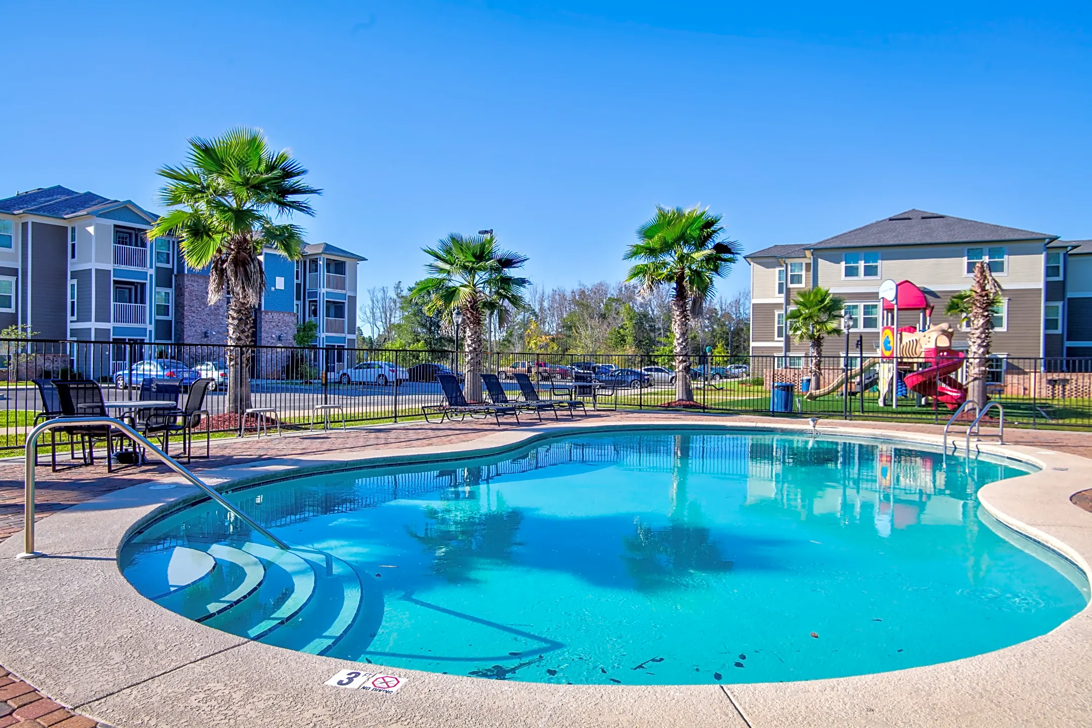 Broad at Riviera South Apartments - Long Beach, MS 39560