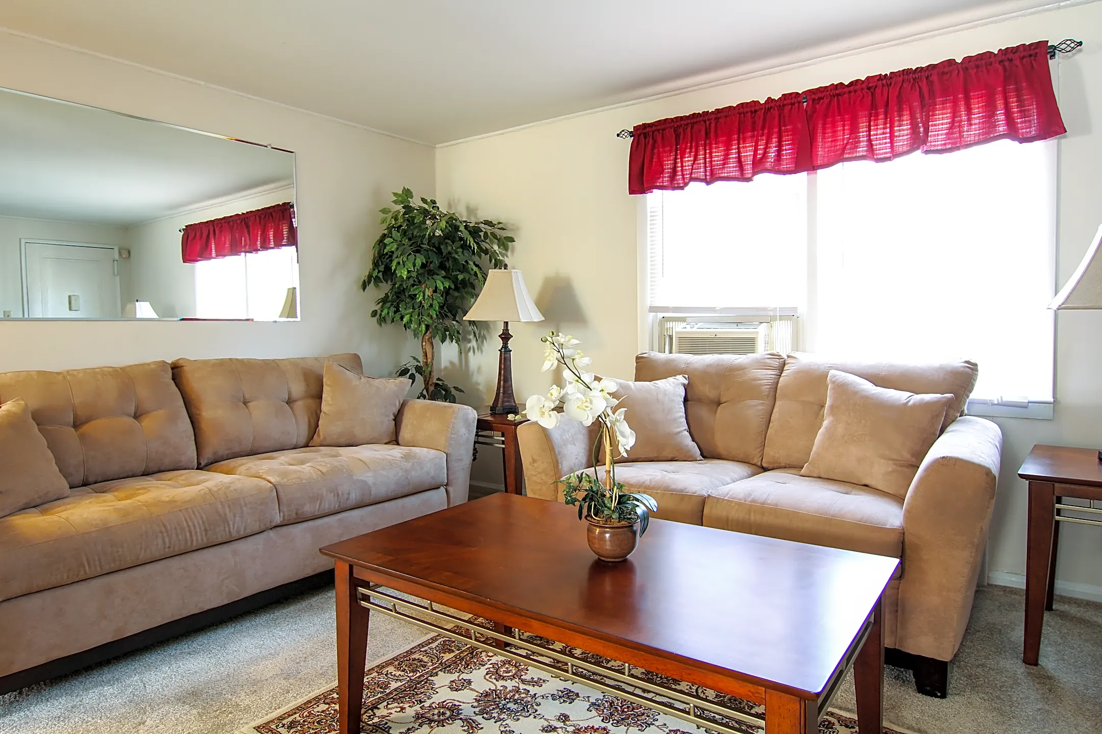 Brookside Commons Apartments East Hartford, CT 06118