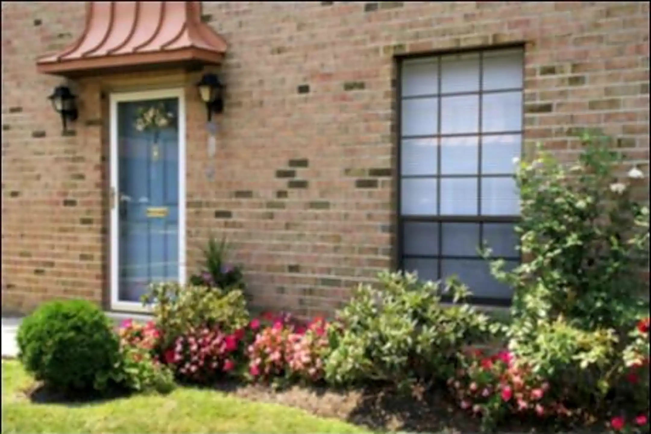 Timber Ridge Townhomes 801 W Park Ave Clementon, NJ Apartments for