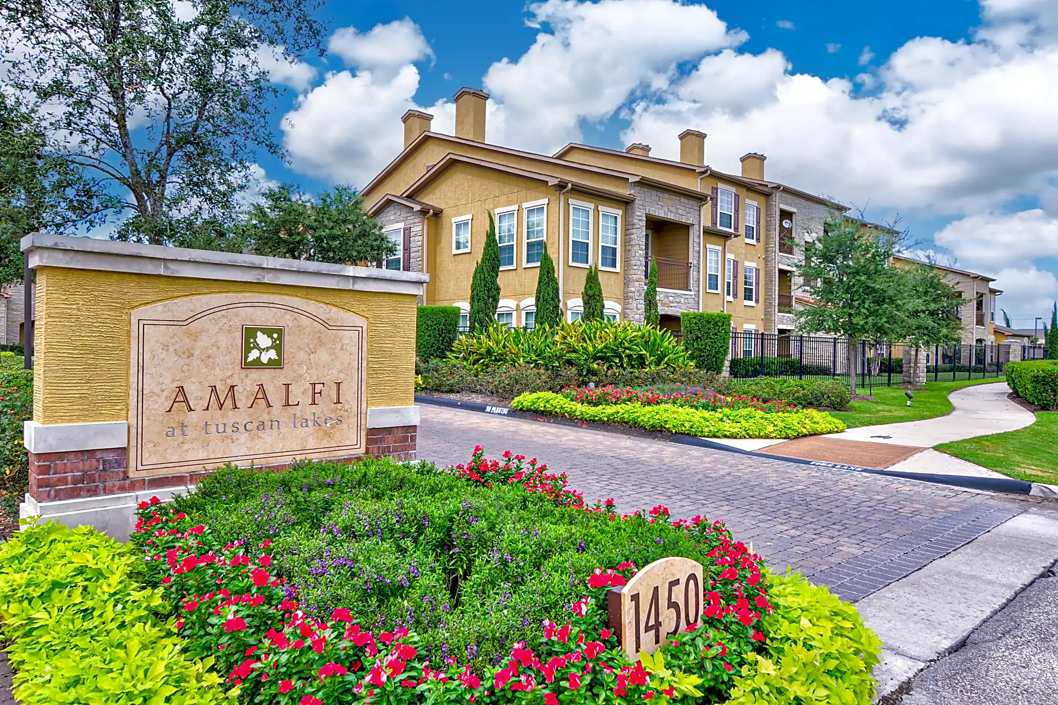 Amalfi At Tuscan Lakes 1450 E League City Pkwy League City, TX