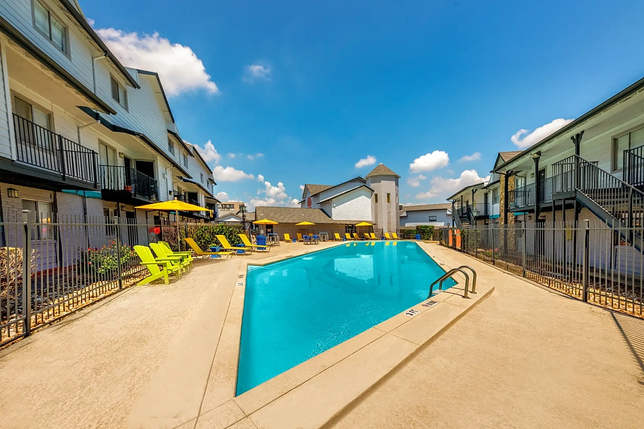 Emerson Apartments 1919 Burton Dr Austin, TX Apartments for Rent