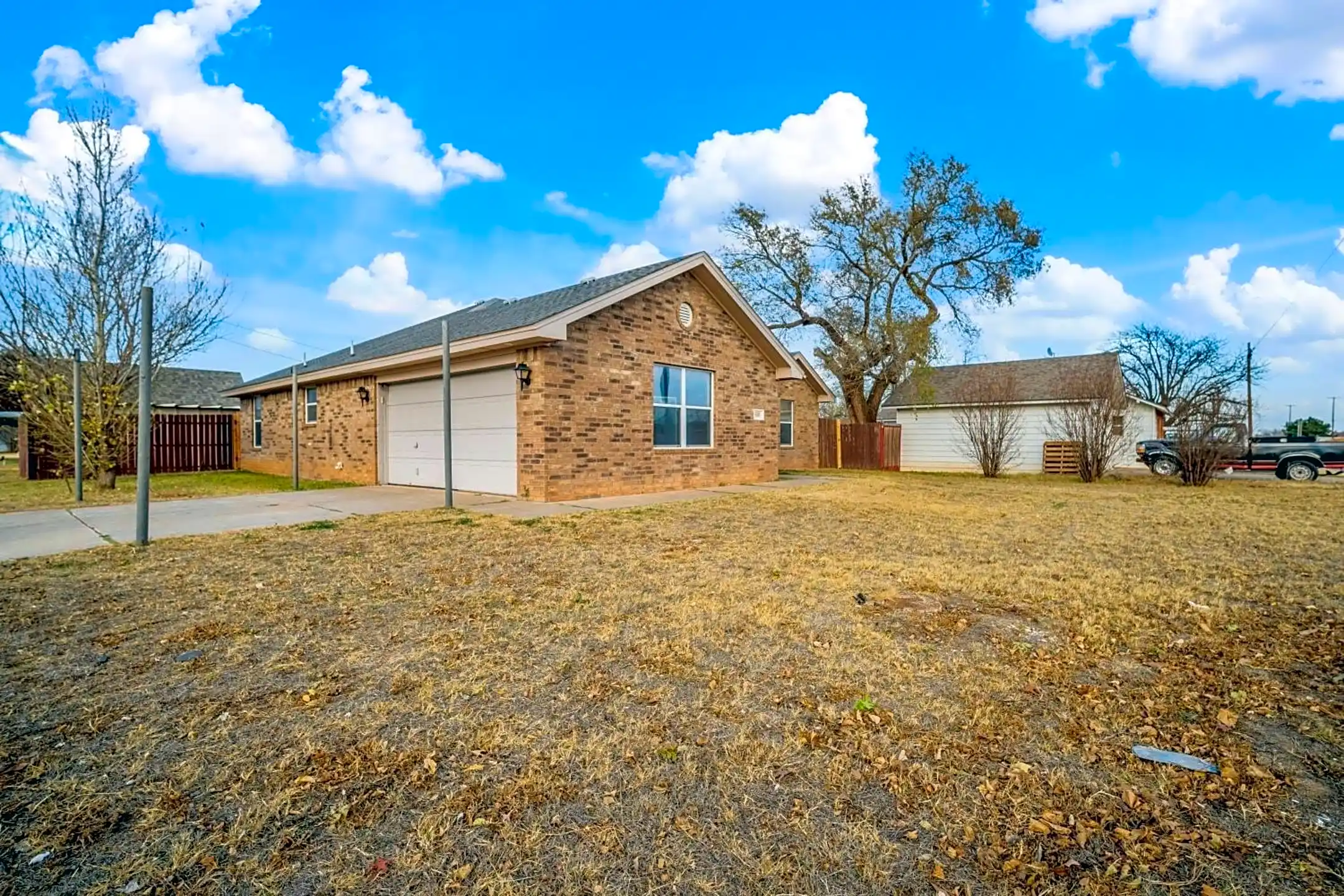 610 1st St Houses Abernathy, TX 79311