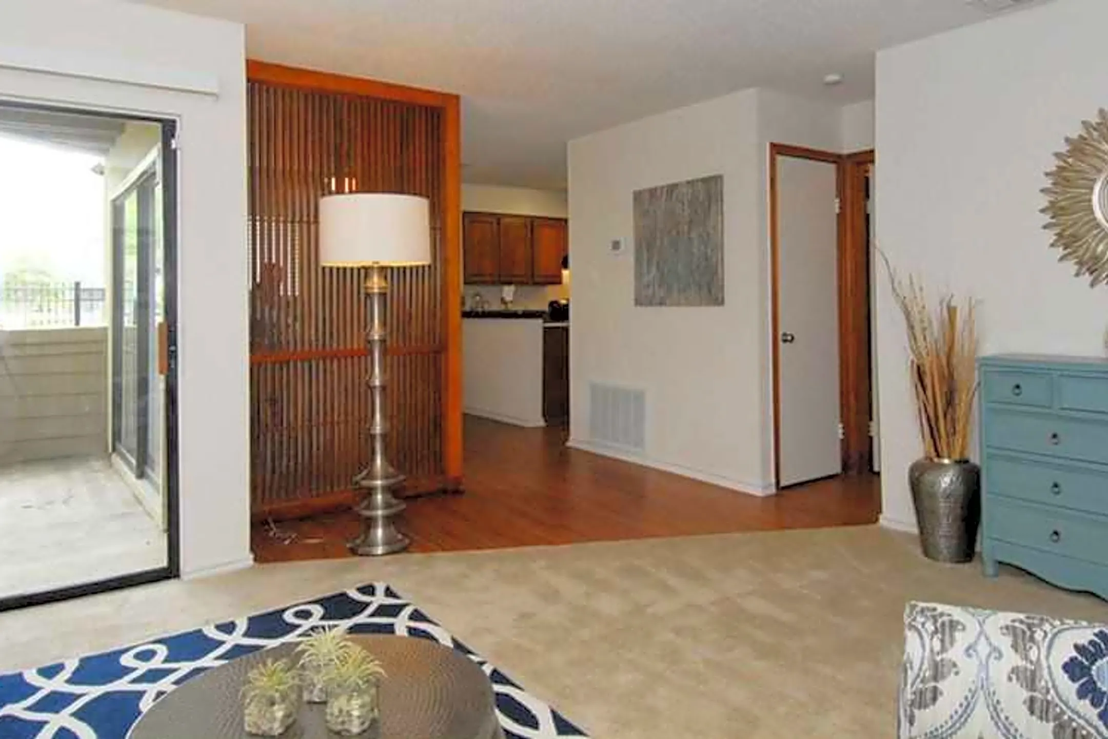 Living Room - 4000 Horizon Hill Apartments - San Antonio, TX