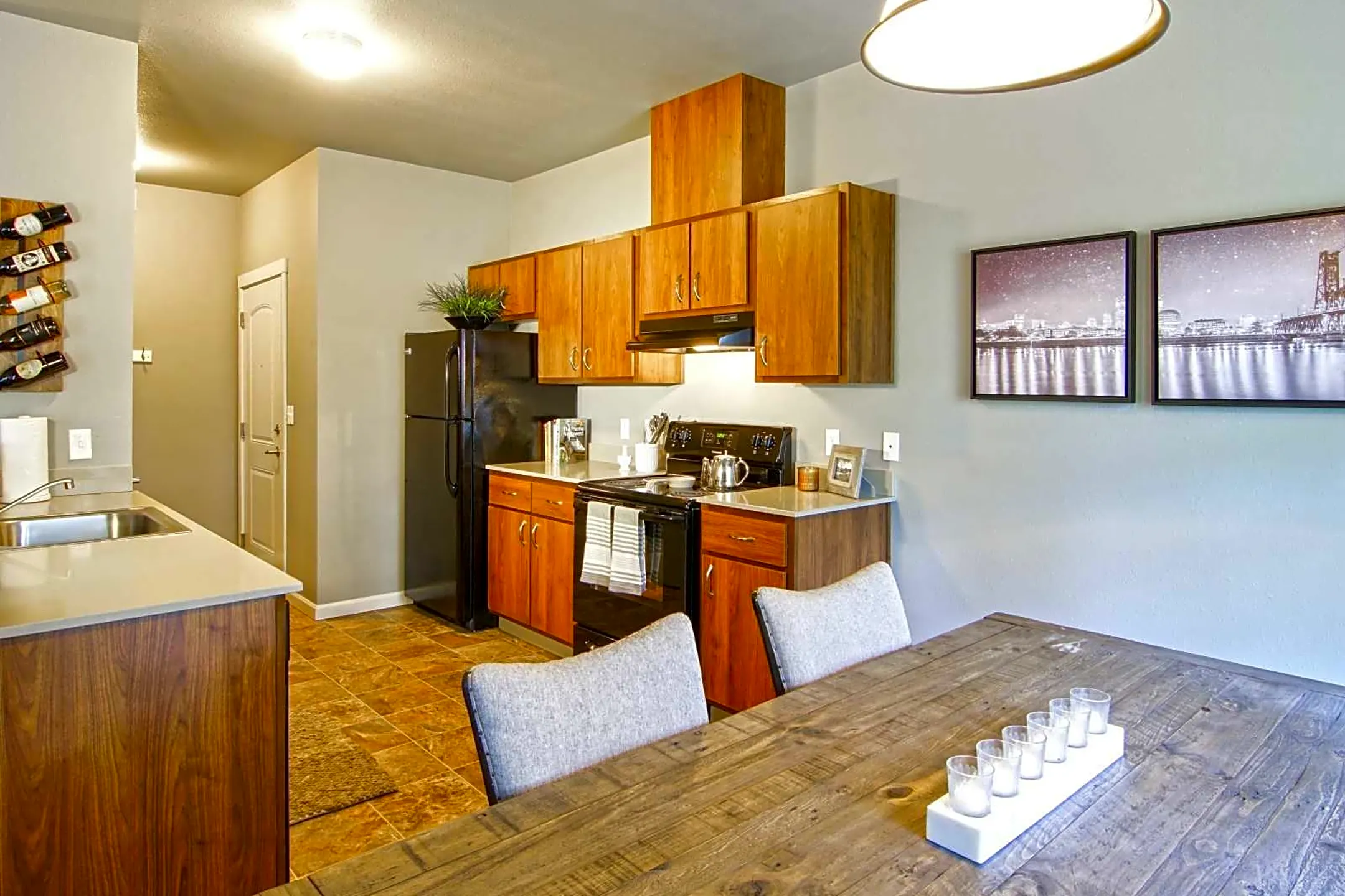 Dining Room - River Ridge Apartments - Tualatin, OR