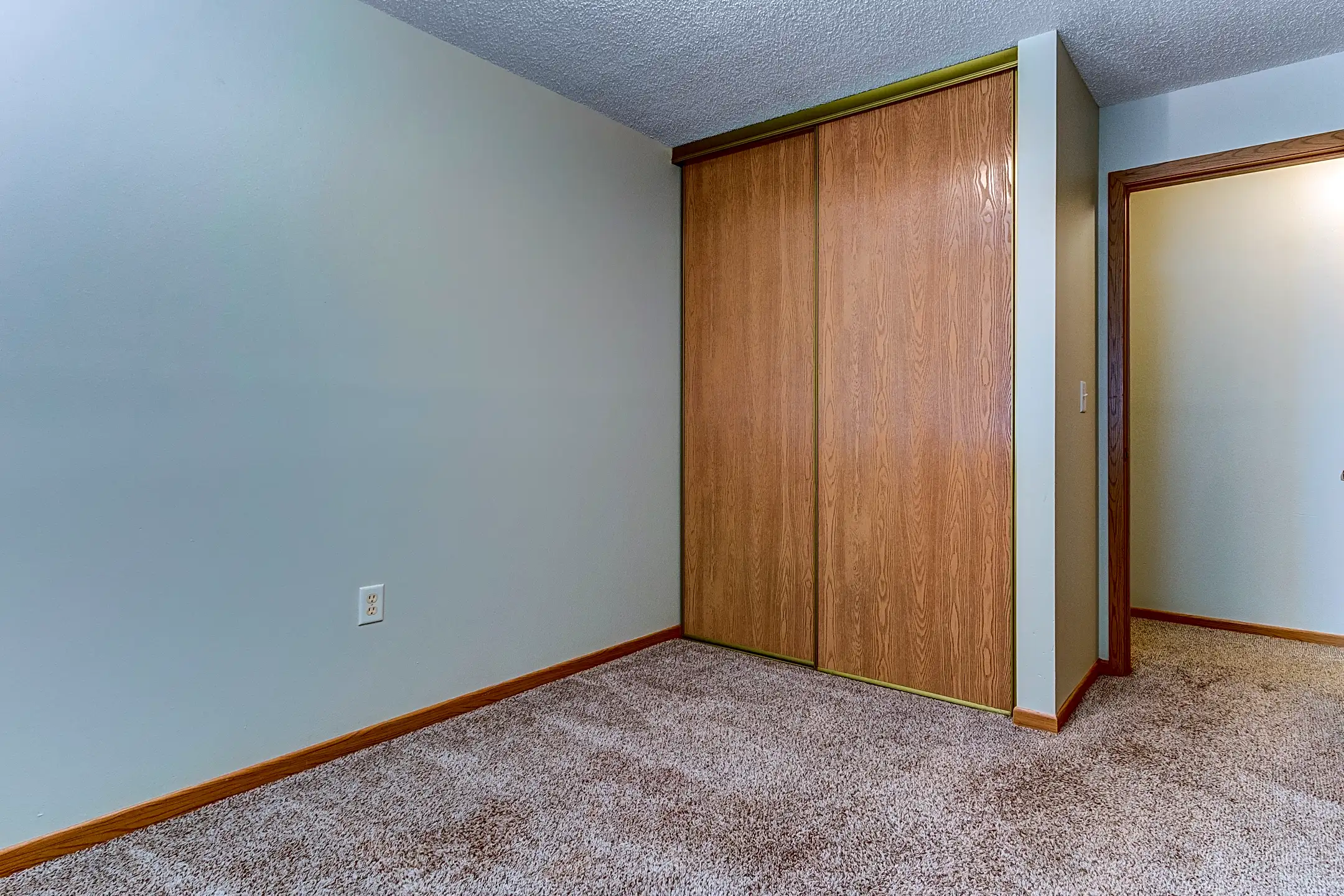 School Square Apartments & Townhomes 521 9th St Albany, MN