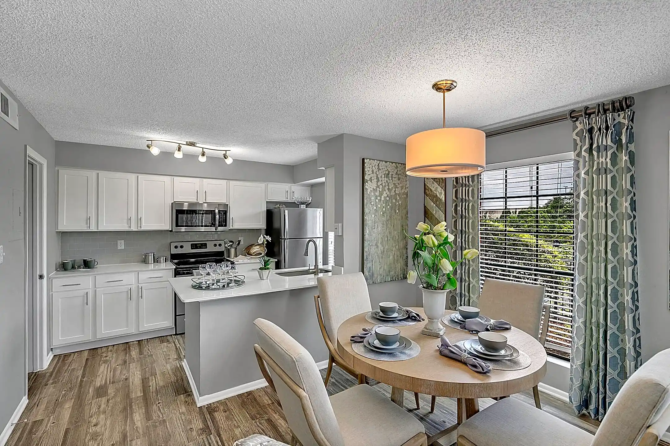 Rosemont Windermere 6421 Conroy Road Orlando, FL Apartments for