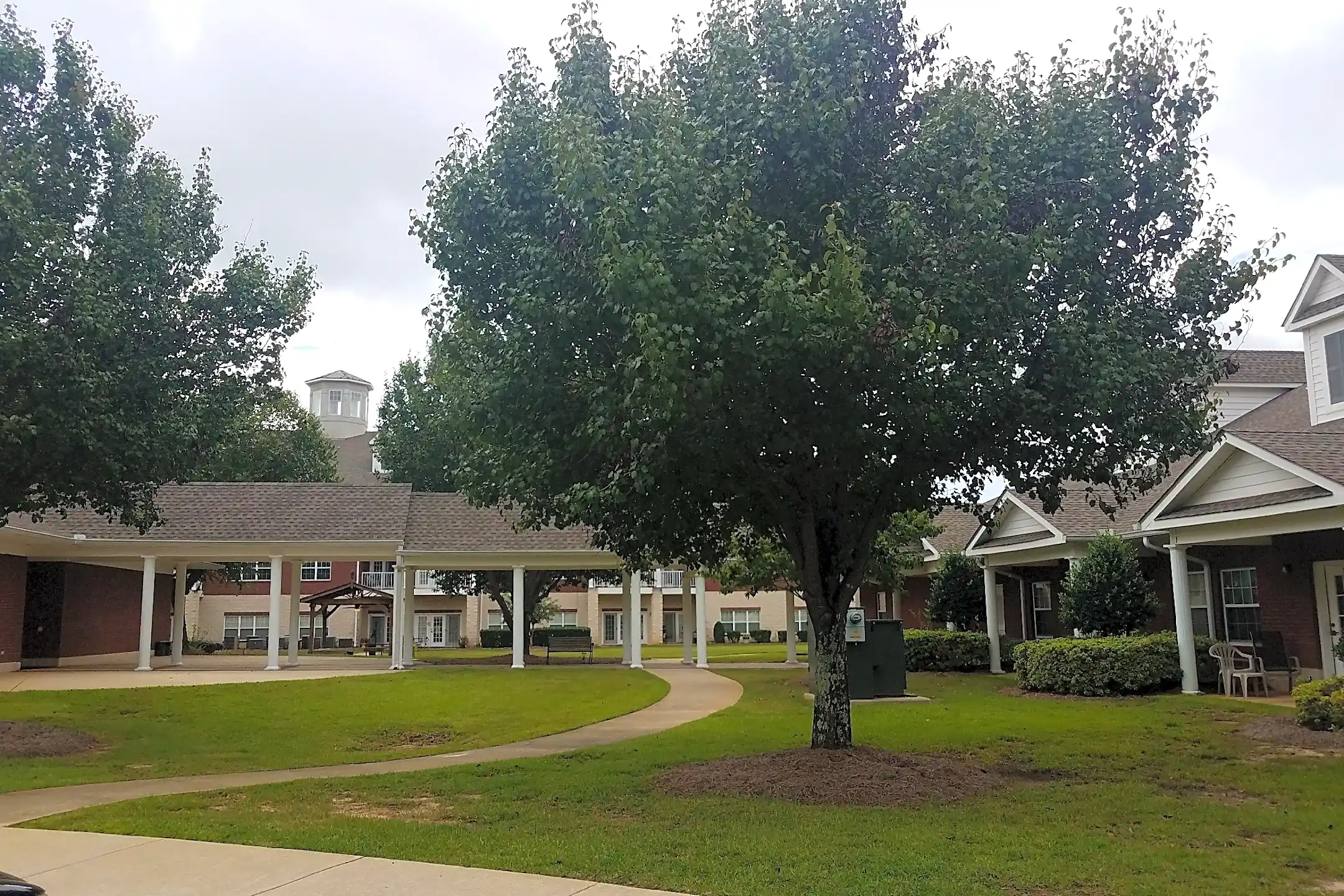 Summer?s Landing of Warner Robins Senior Living Community 600 S