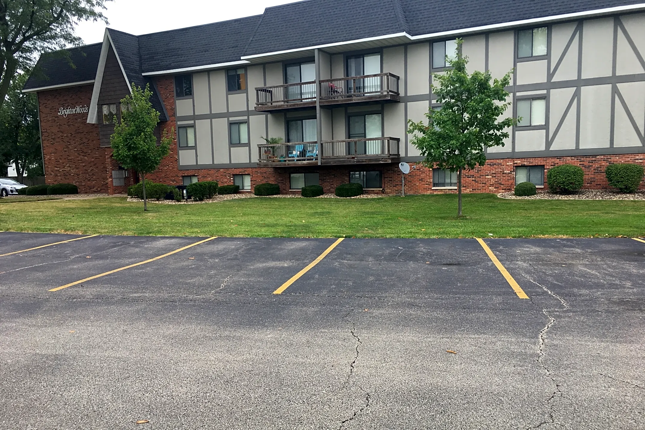 Brighton Woods 12300 N Brentfield Dr Dunlap, IL Apartments for Rent