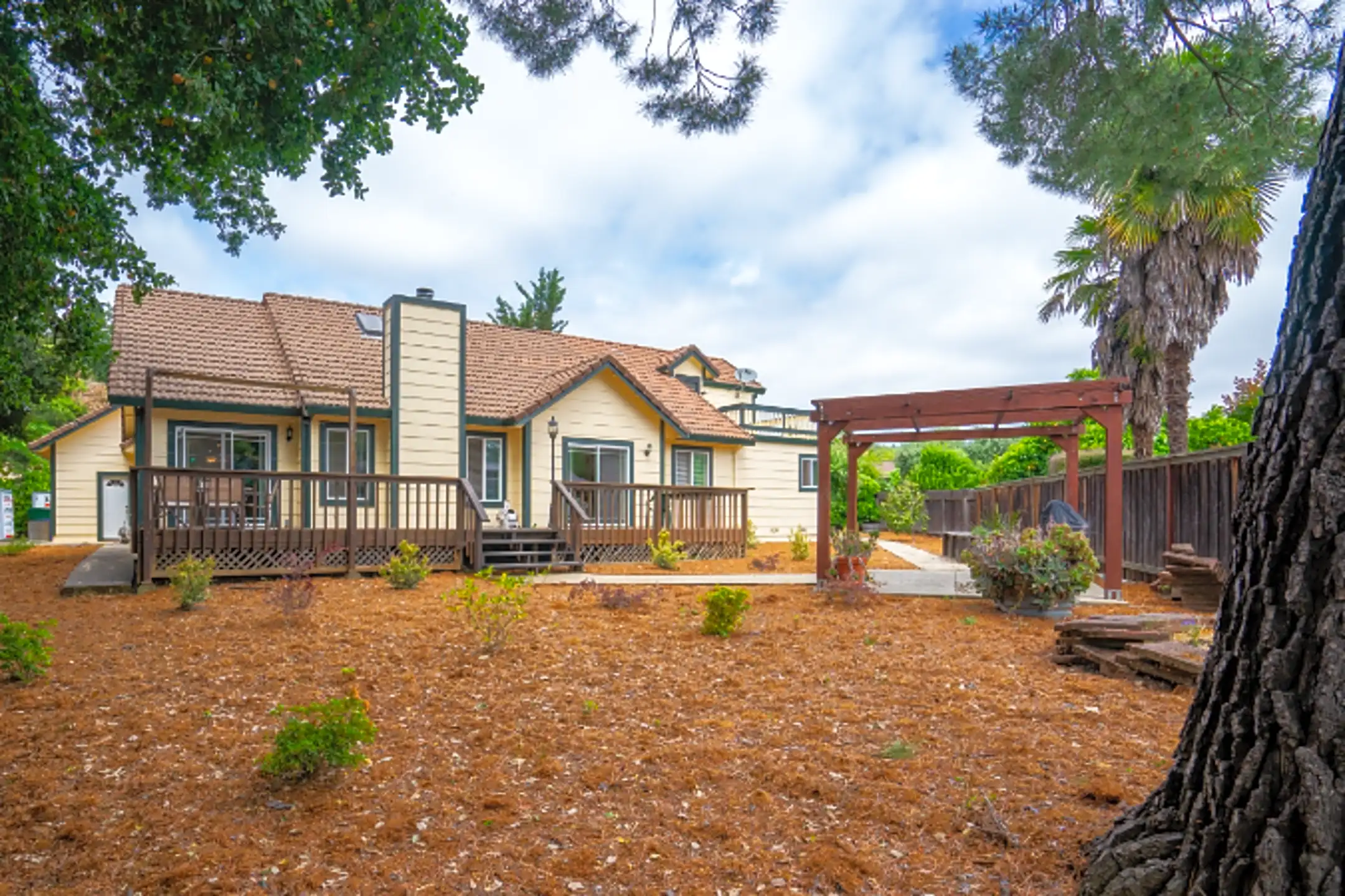 111 Kerry Ln Cloverdale, CA Houses for Rent Rent.