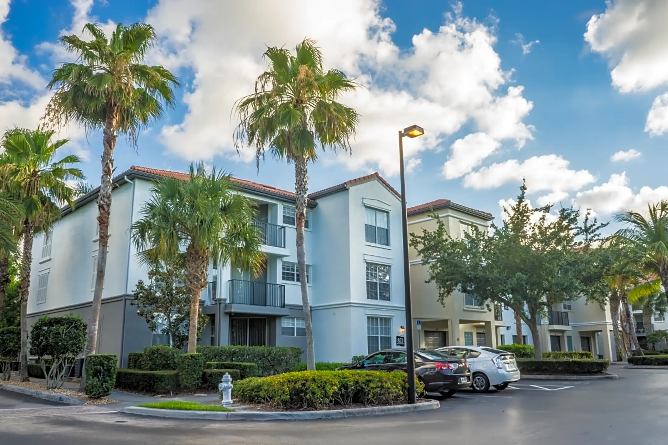 The Sophia at Abacoa 863 University Blvd Jupiter, FL Apartments for
