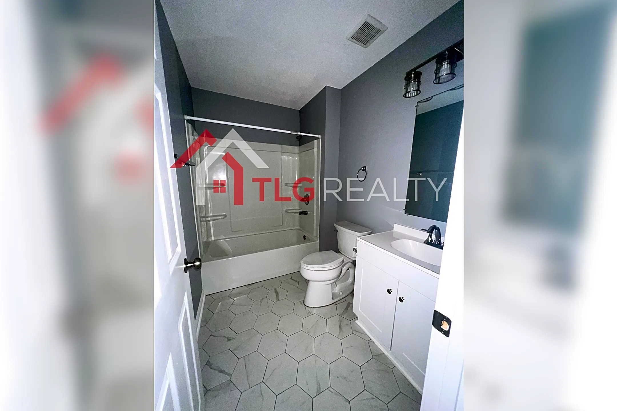 401 N Yadkin Ave 401 N Yadkin Ave unit 6 Spencer, NC Apartments for