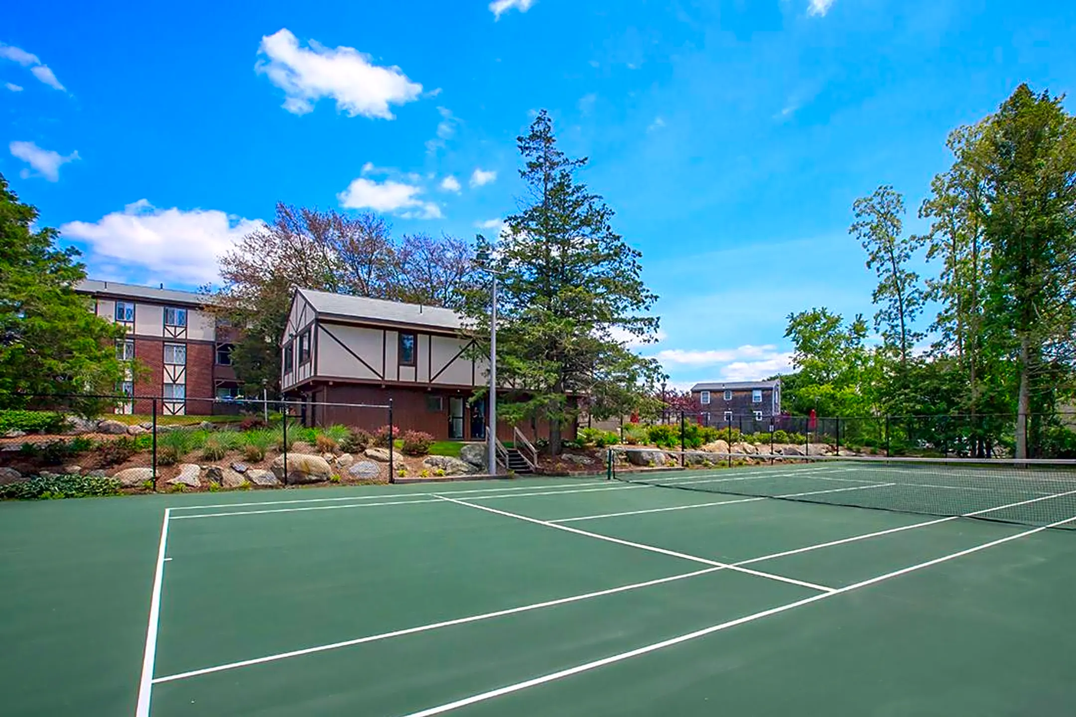 East Bay Apartments Warren, RI 02885