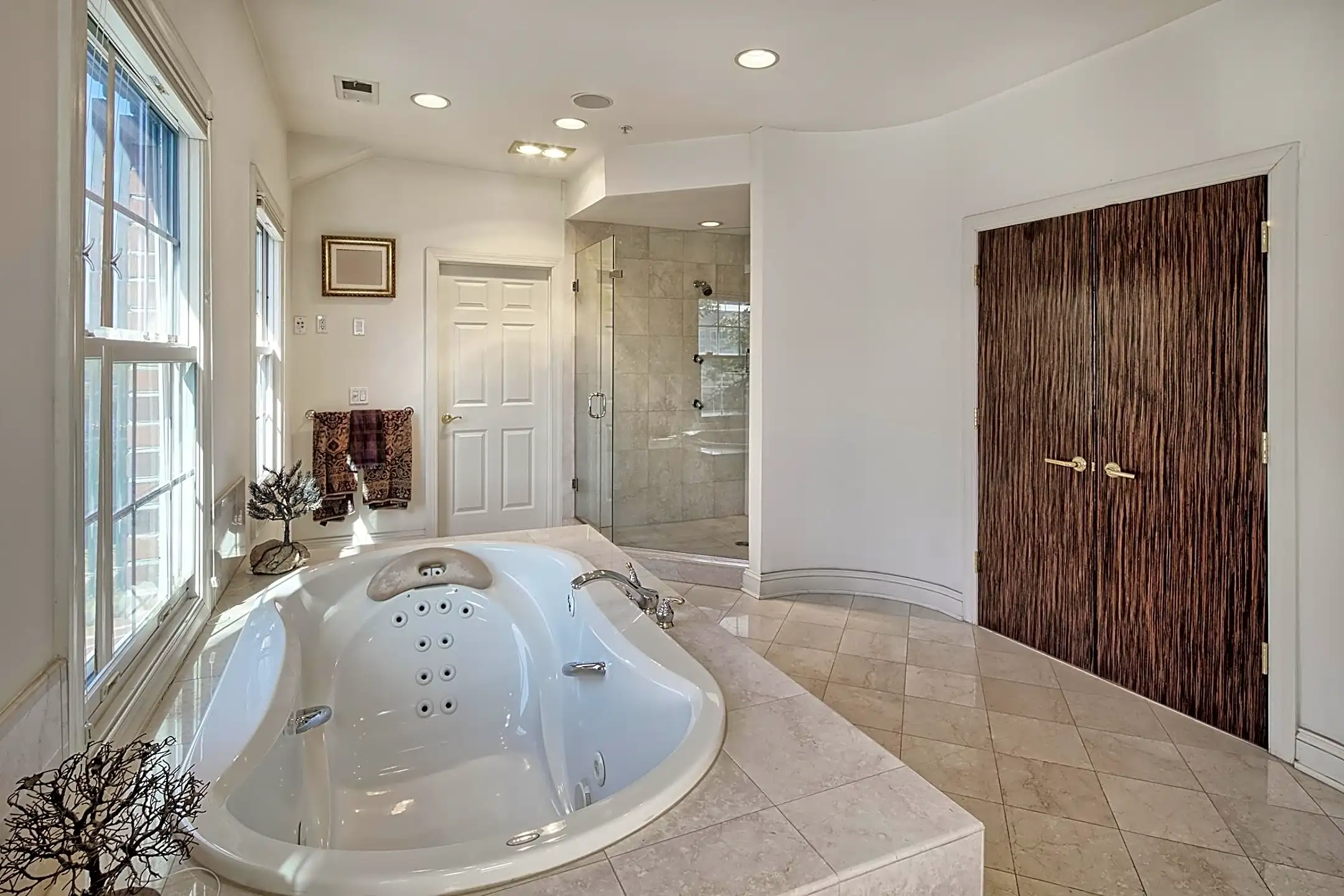 Bathroom - 513 Harbor Pl - West New York, NJ