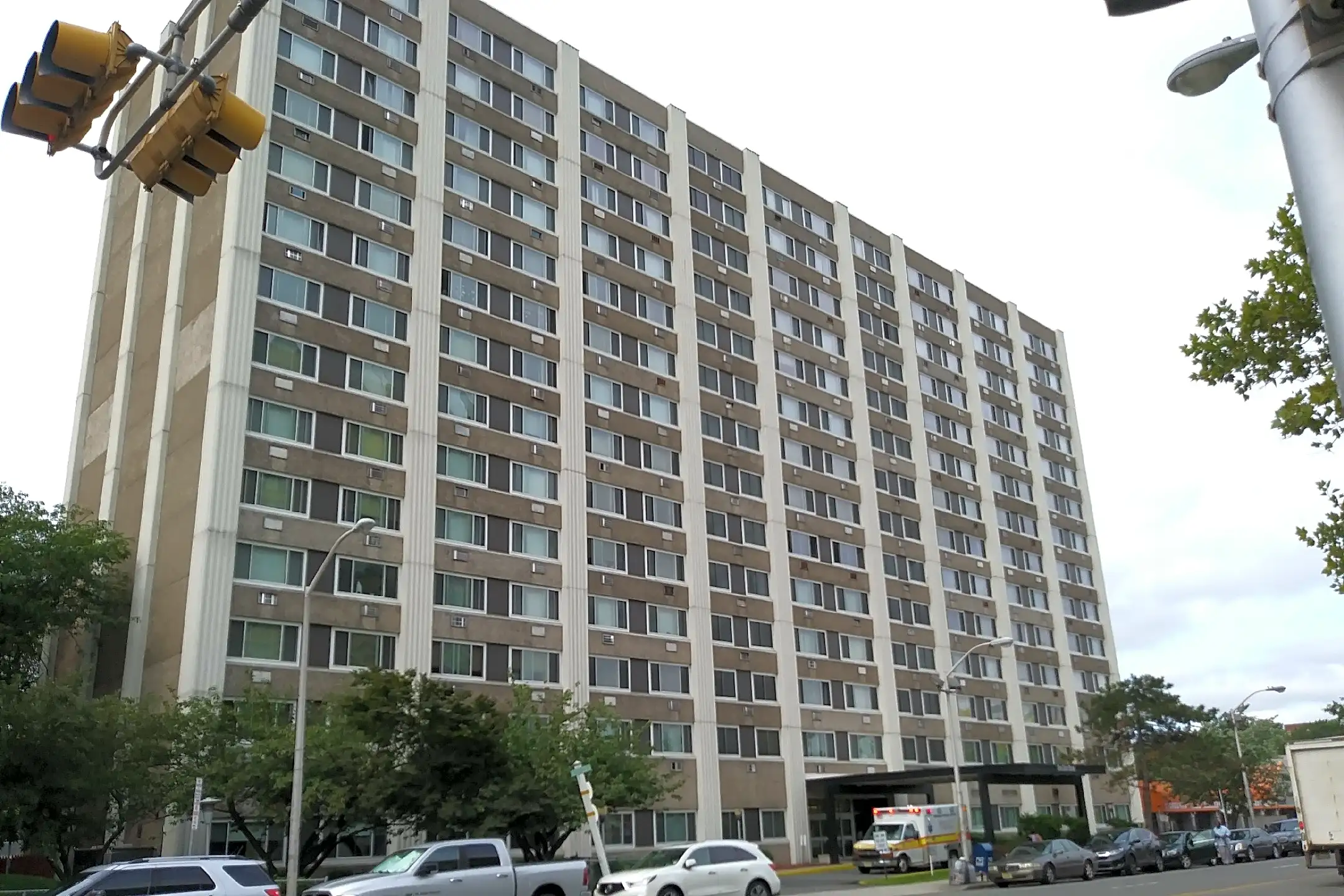 Court Towers 1 Court St Newark NJ Apartments for Rent Rent