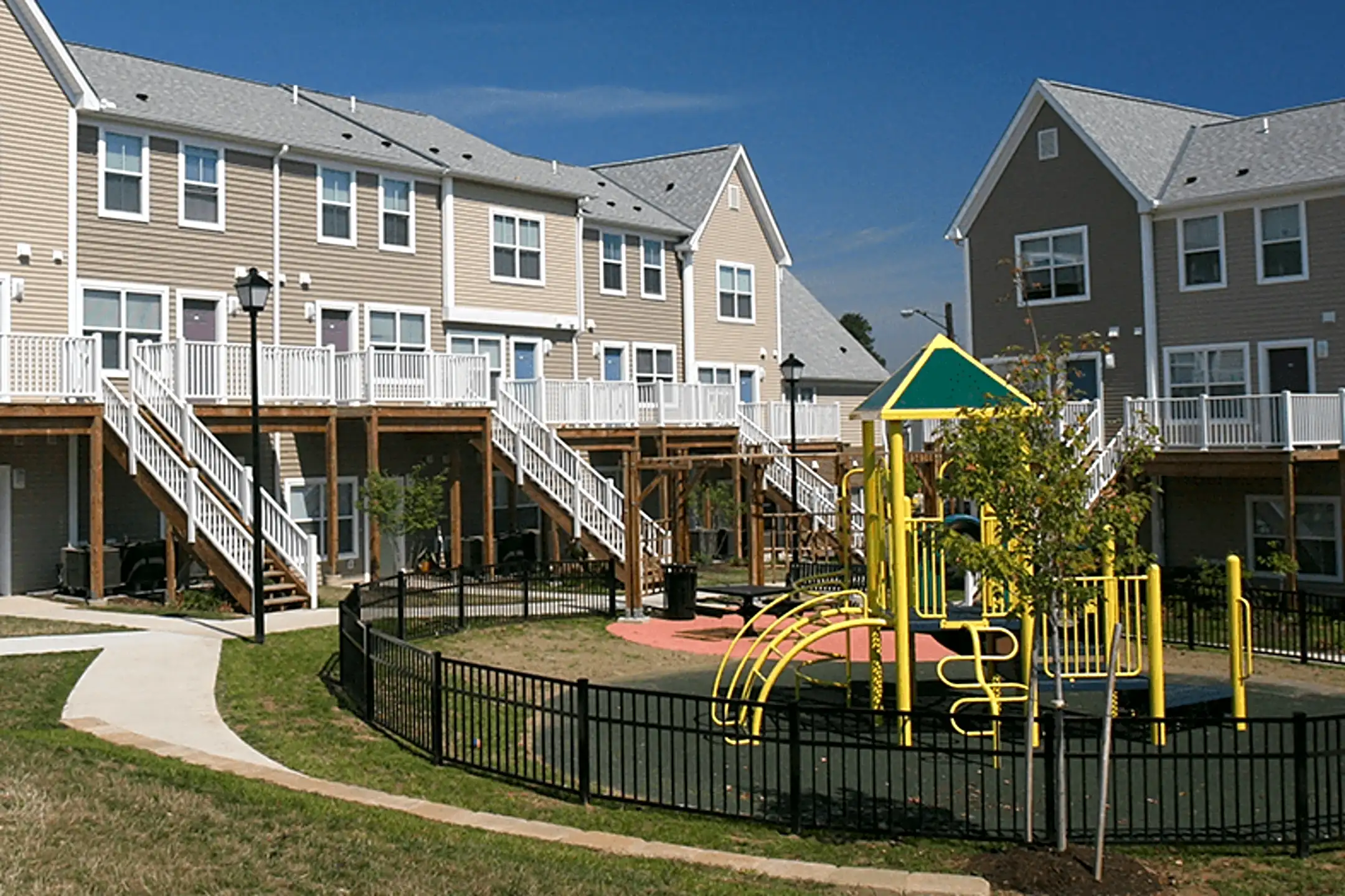 Tremont Pointe Cleveland, OH 44113