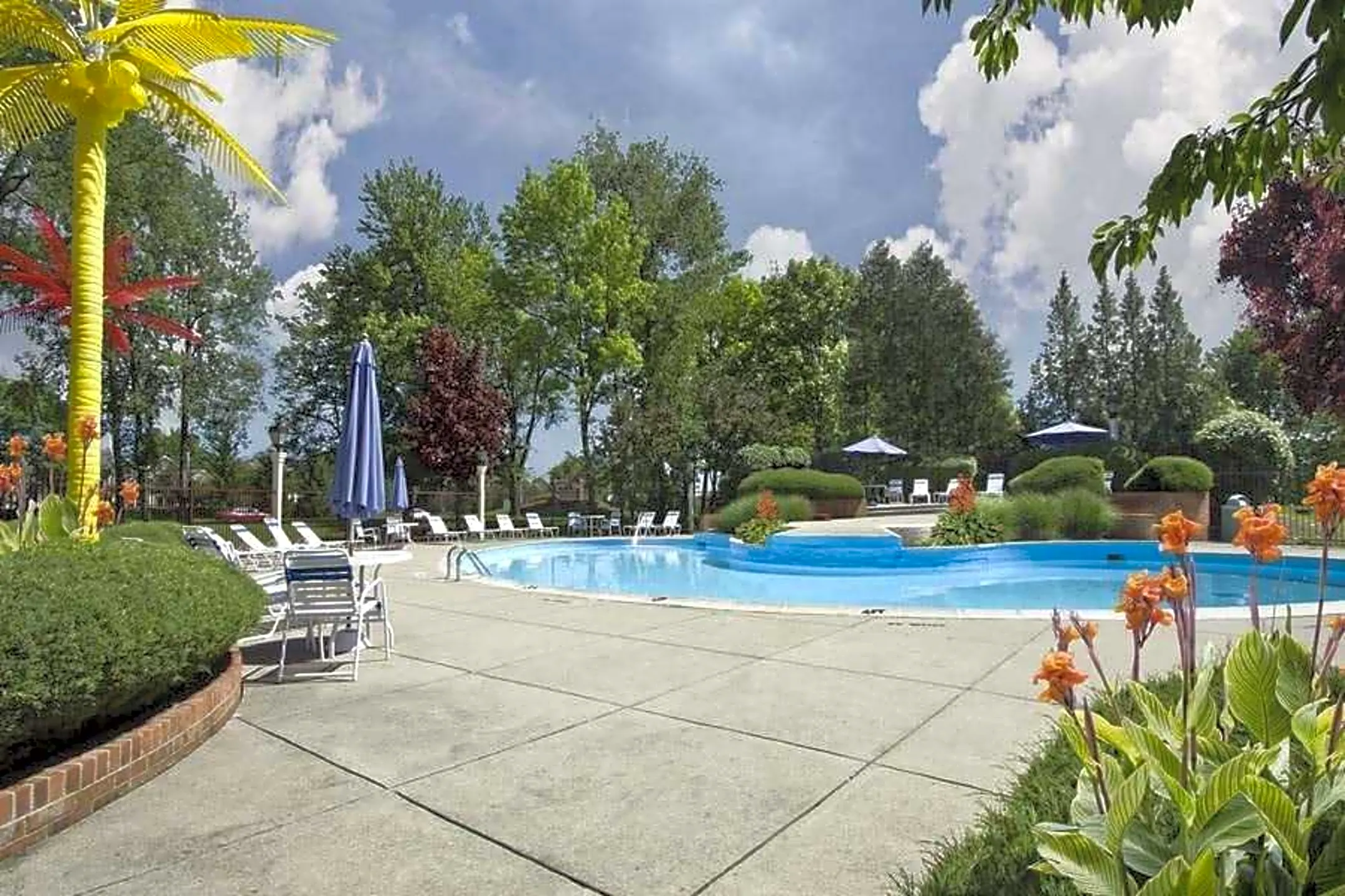 Pool - Steeplechase Apartments - Centerville, OH