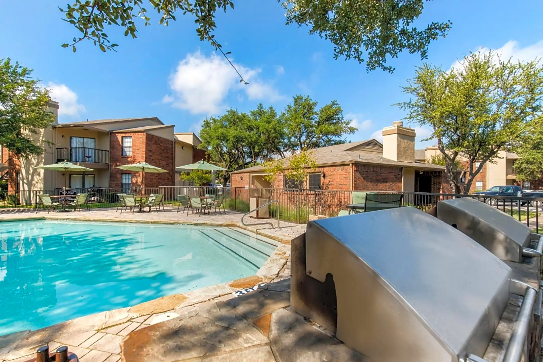 Huxley Apartments Garland, TX 75044