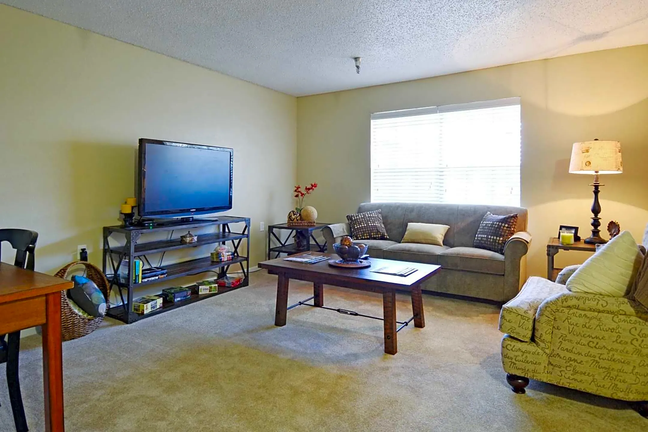 Serenity Apartments at Briarcrest - 2410 Memorial Dr | Bryan, TX ...