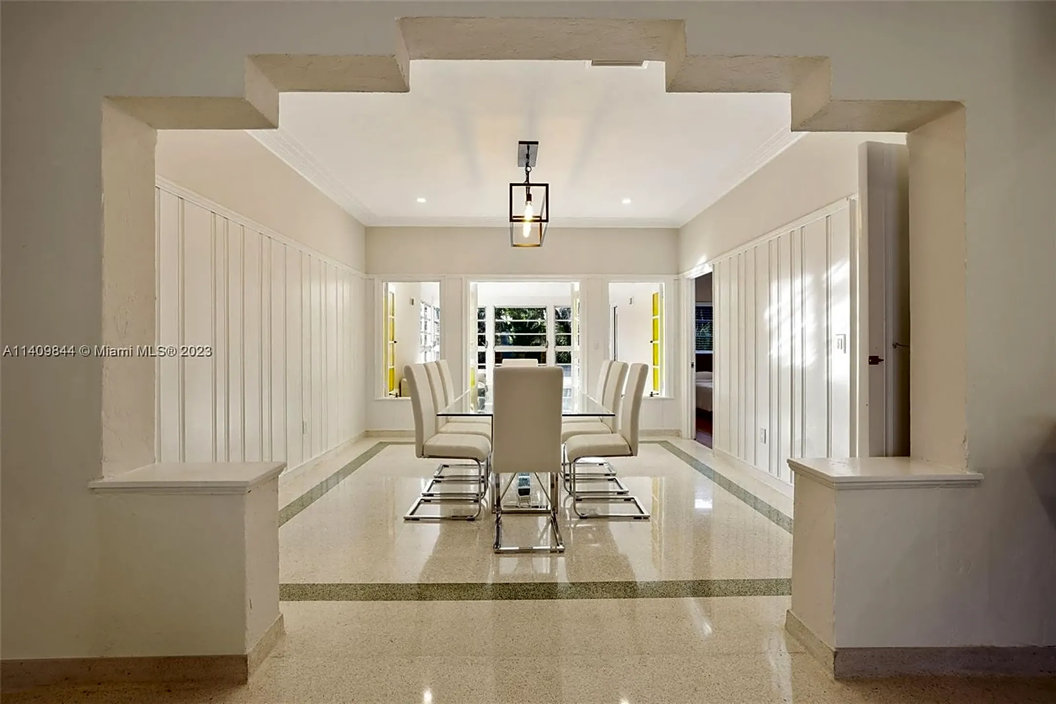 Dining Room - 3760 Royal Palm Ave - Miami Beach, FL