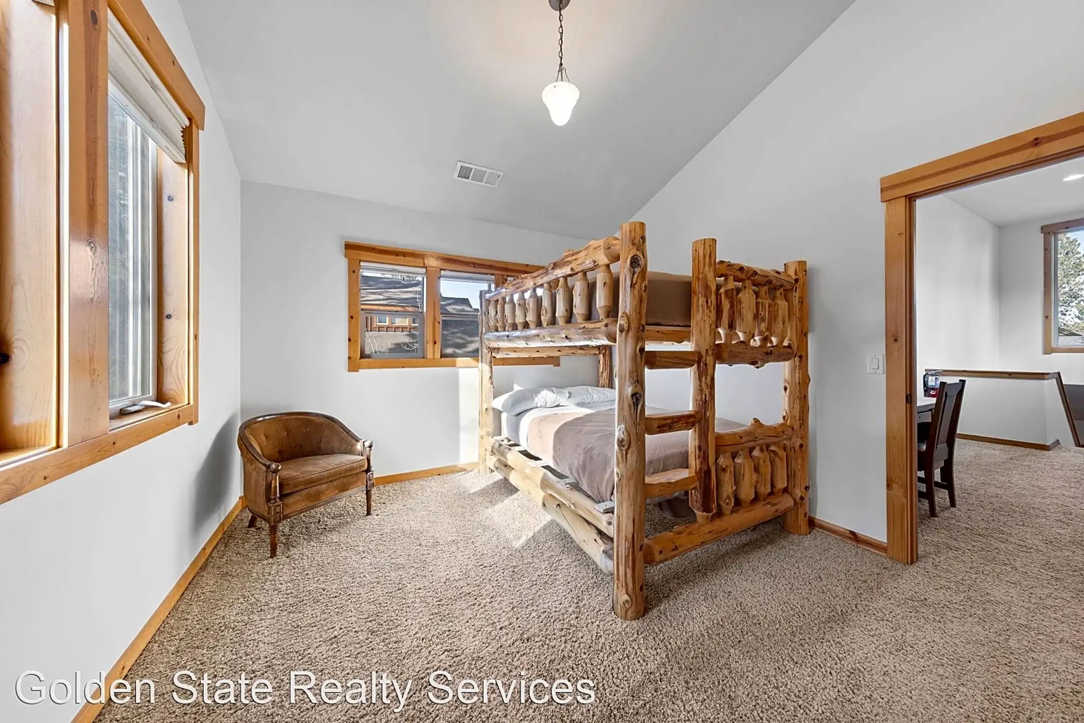Bathroom - 10583 Sara Bear Ln - Truckee, CA