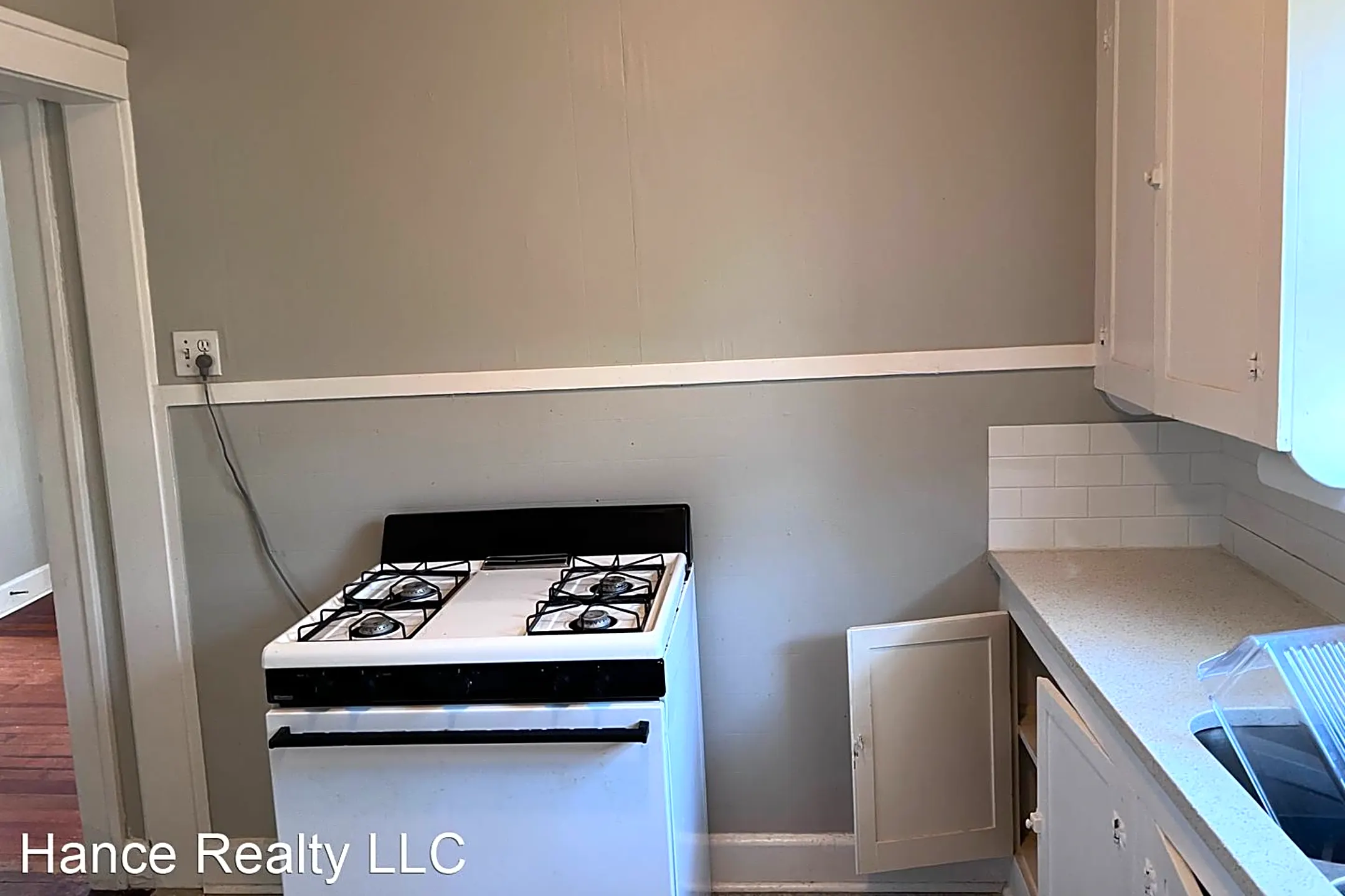 2907 N Elmendorf St Apartments San Antonio, TX 78201