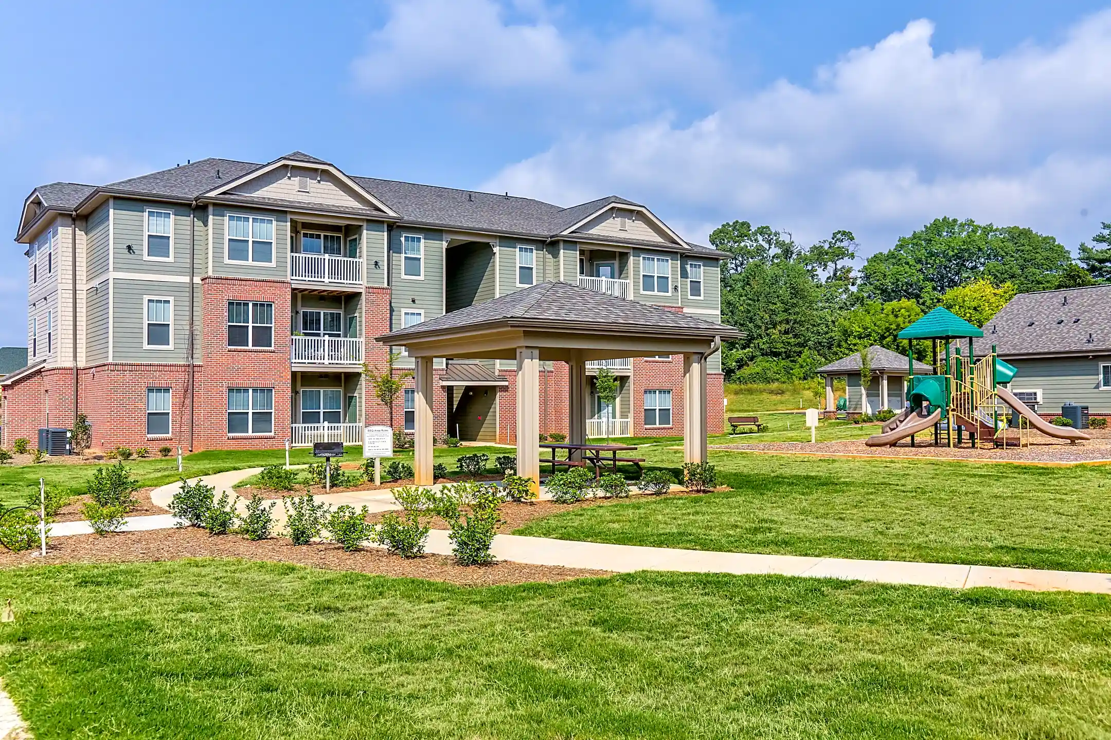 Cambridge Oaks II 107 Kings Oak Cir Kings Mountain, NC Apartments