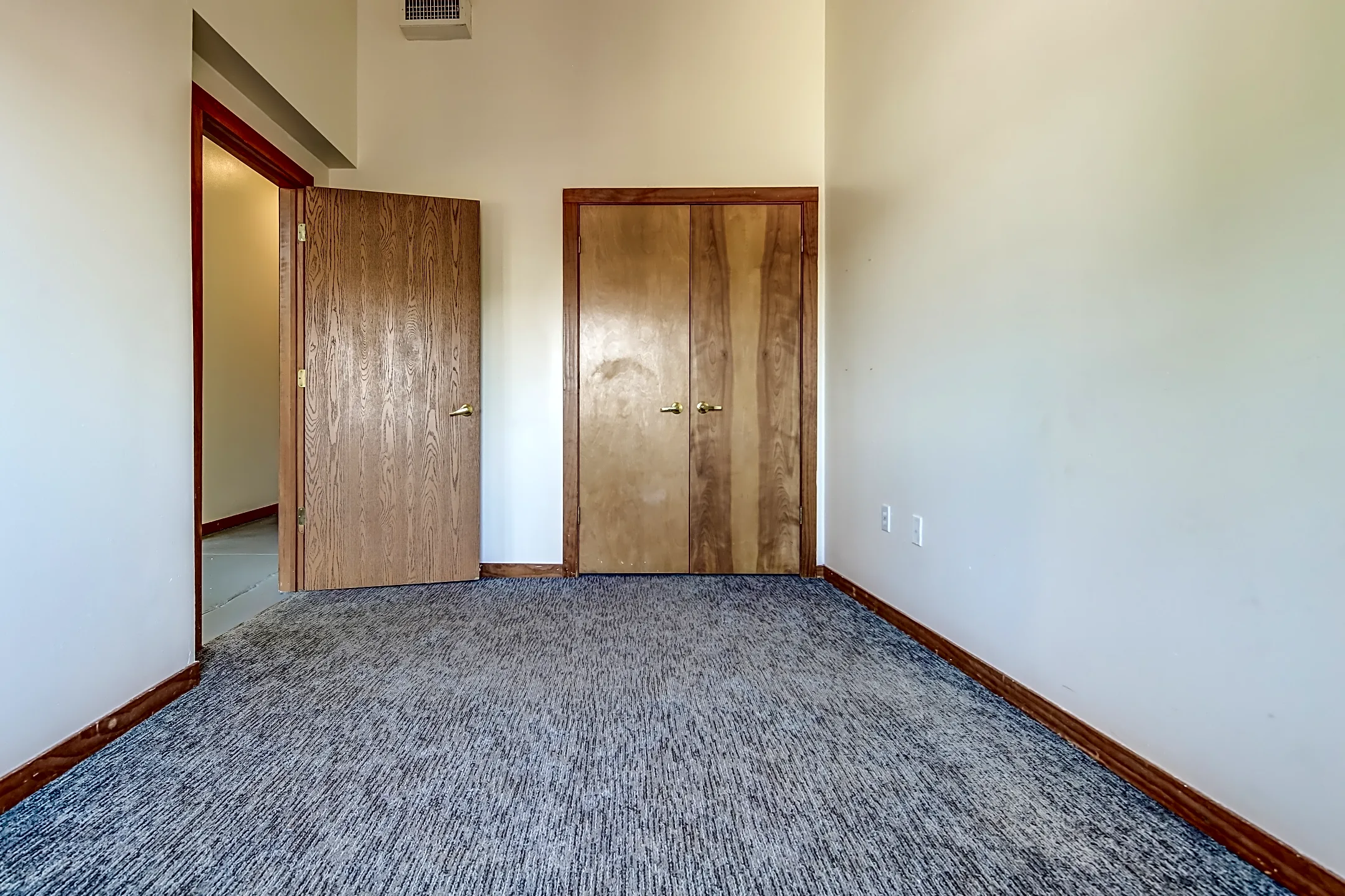 Bedroom - Kunzelmann-Esser Lofts - Milwaukee, WI