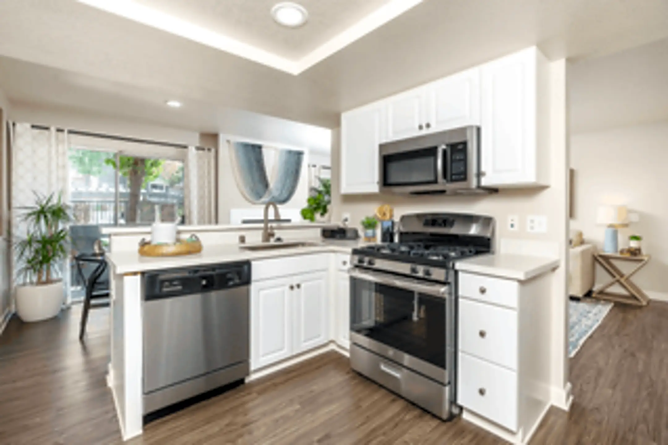 The Cascades Anaheim, CA 92808