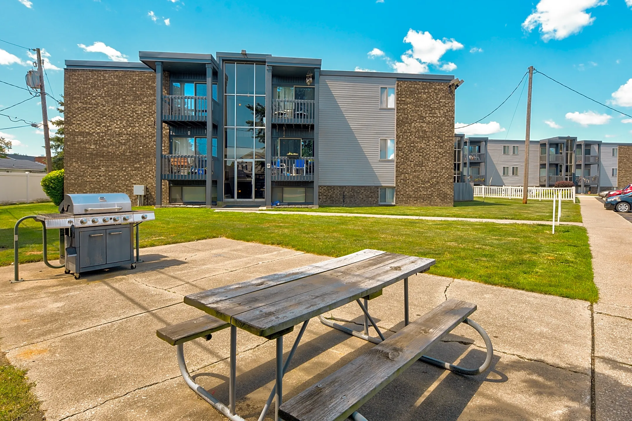 River Ridge Apartments 80 Rossway Ave Rossford, OH Apartments for