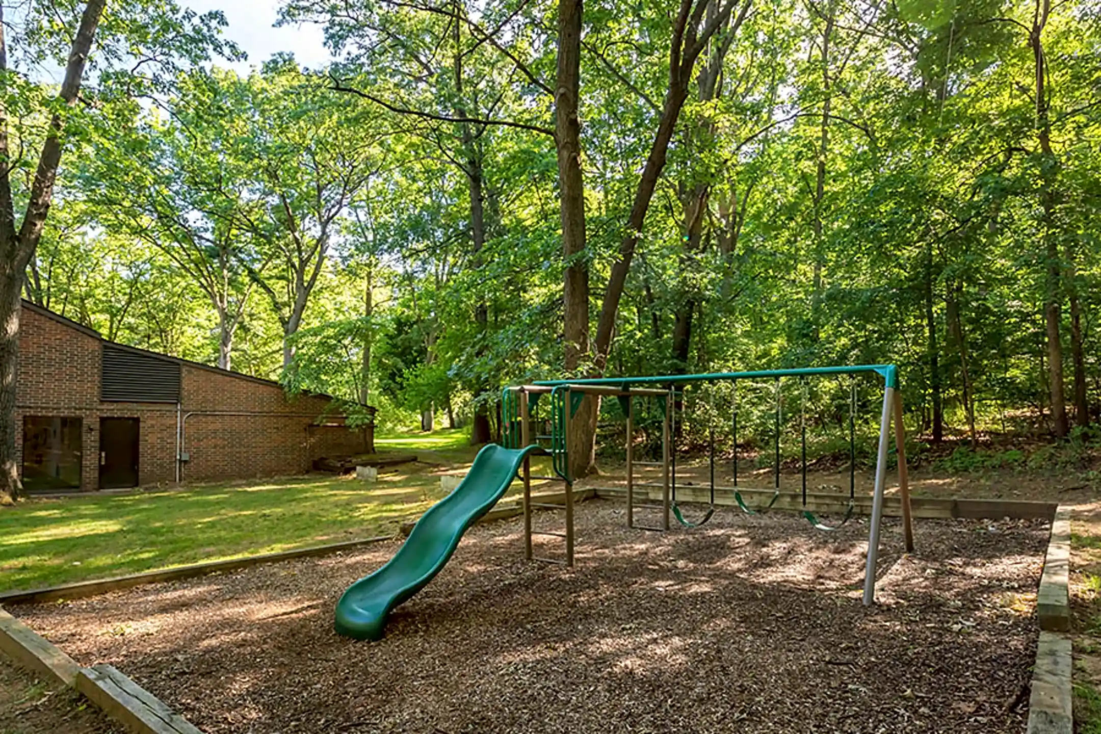 Ramblewood Apartments 4277 Stonebridge Dr SW Grand Rapids, MI