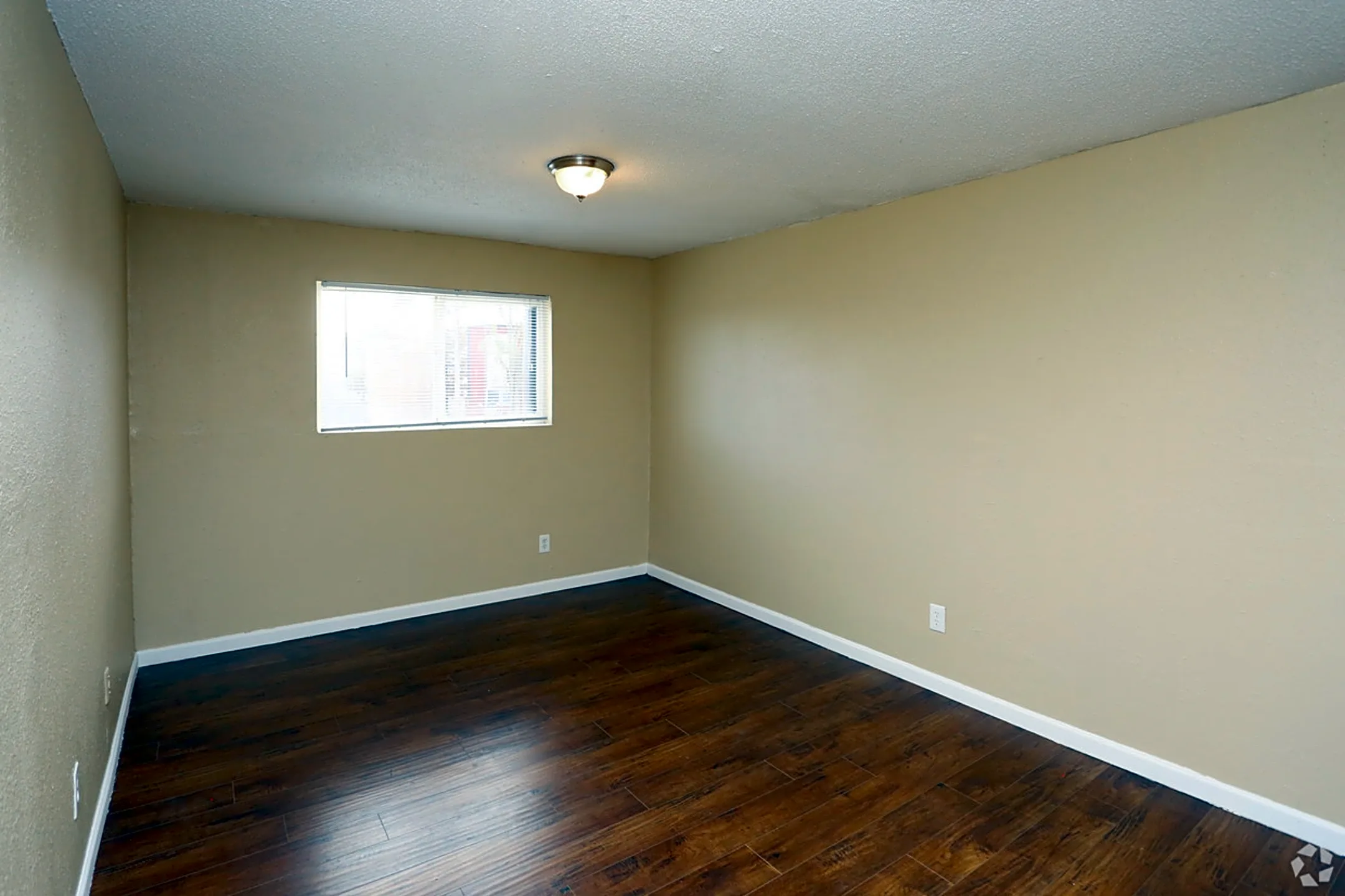 439 Tinker Diagonal St 439 Tinker Diagonal St unit 157Oklahoma