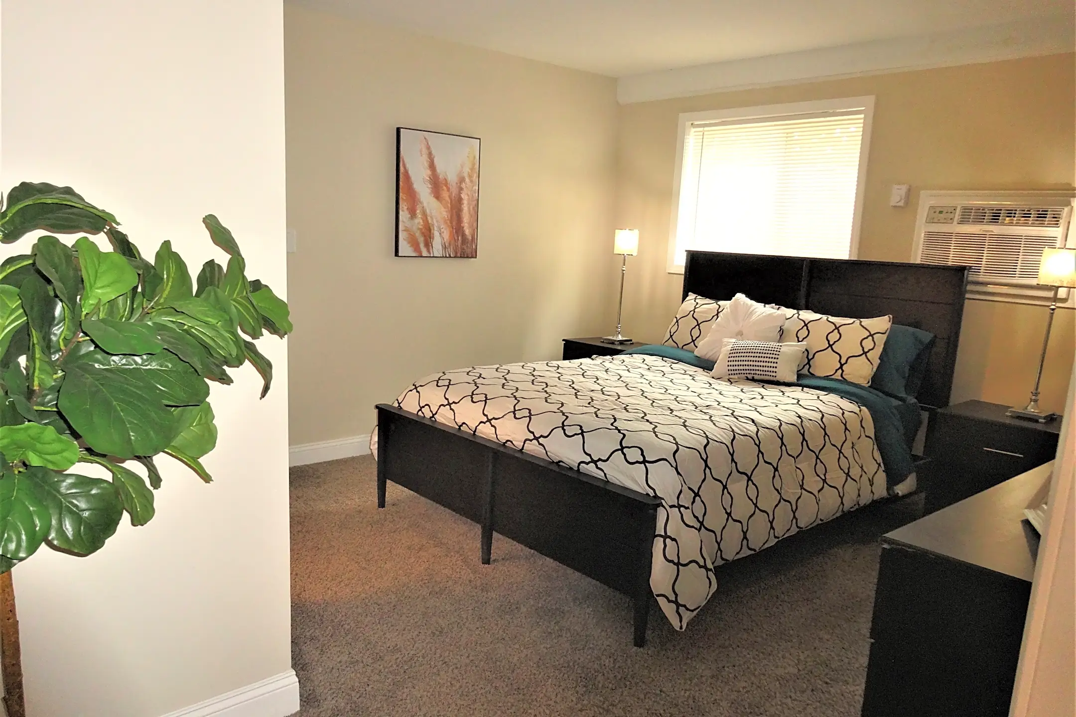 Saratoga Place 3401 Queensway Dr Erlanger, KY Apartments for Rent