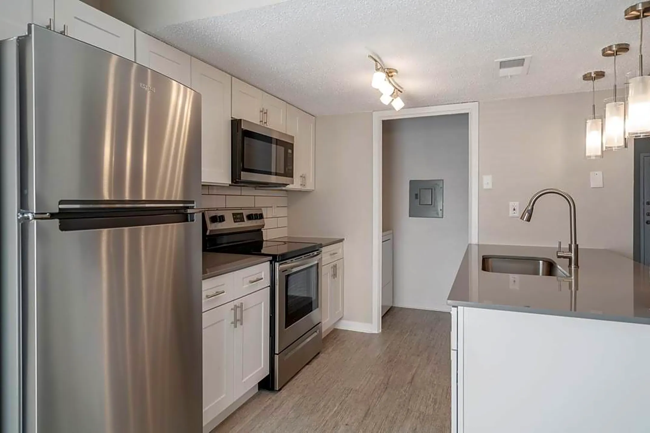 710 Brentford Pl Condos Arlington, TX 76006